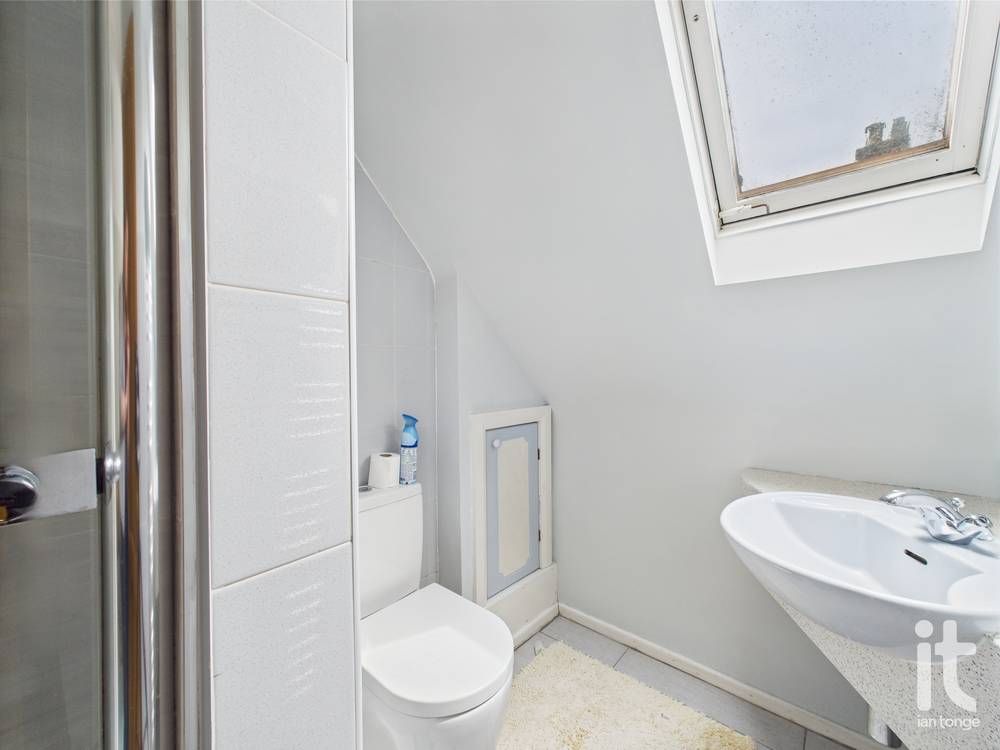 4 bedroom detached house Under Offer in Stockport - Photograph 14.