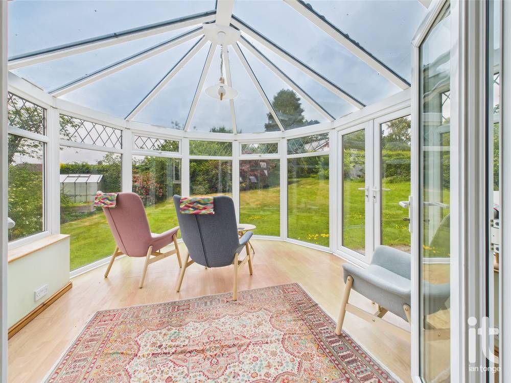 4 bedroom detached house Under Offer in Stockport - Photograph 9.