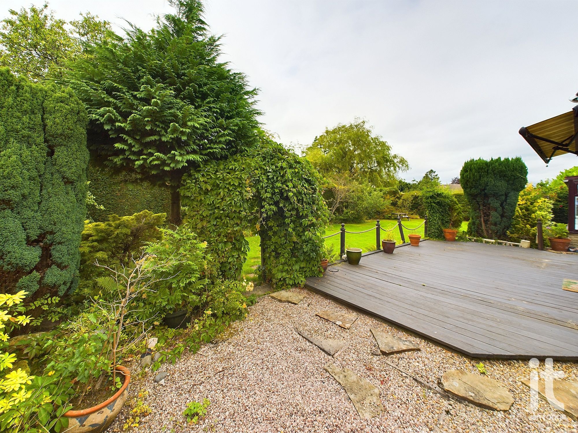3 bedroom detached bungalow For Sale in Stockport - Photograph 29.