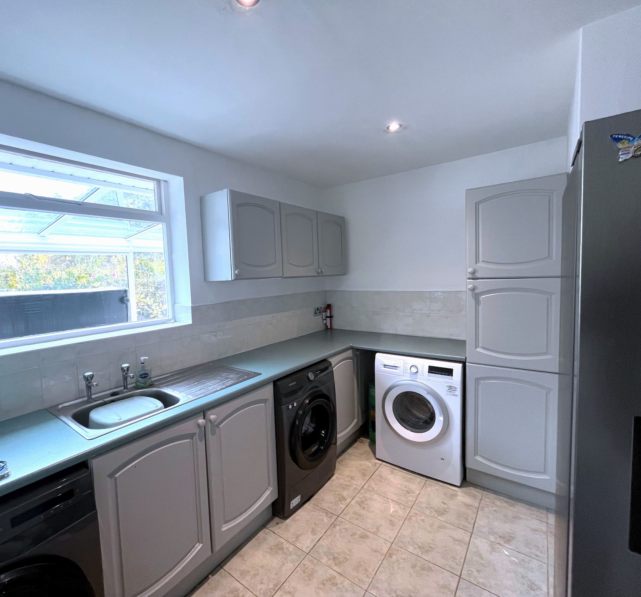 3 bedroom detached bungalow For Sale in Stockport - Photograph 13.