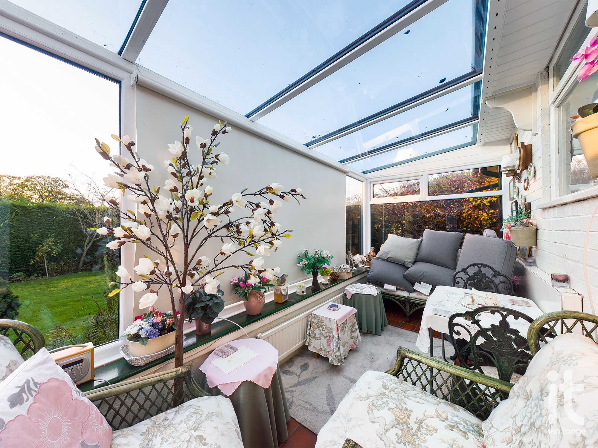 3 bedroom detached bungalow For Sale in Stockport - Photograph 18.