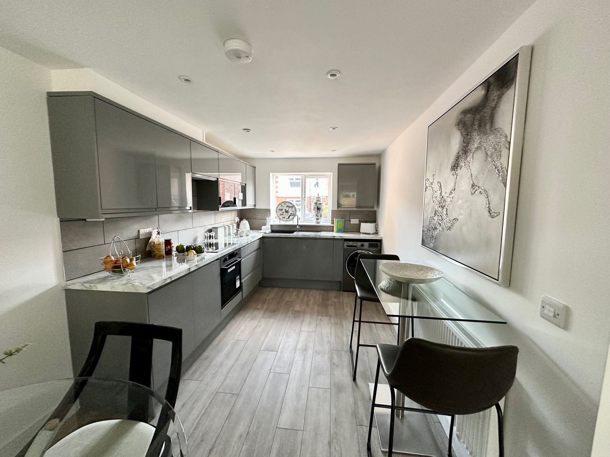 3 bedroom semi-detached house Under Offer in Stockport - Photograph 6.