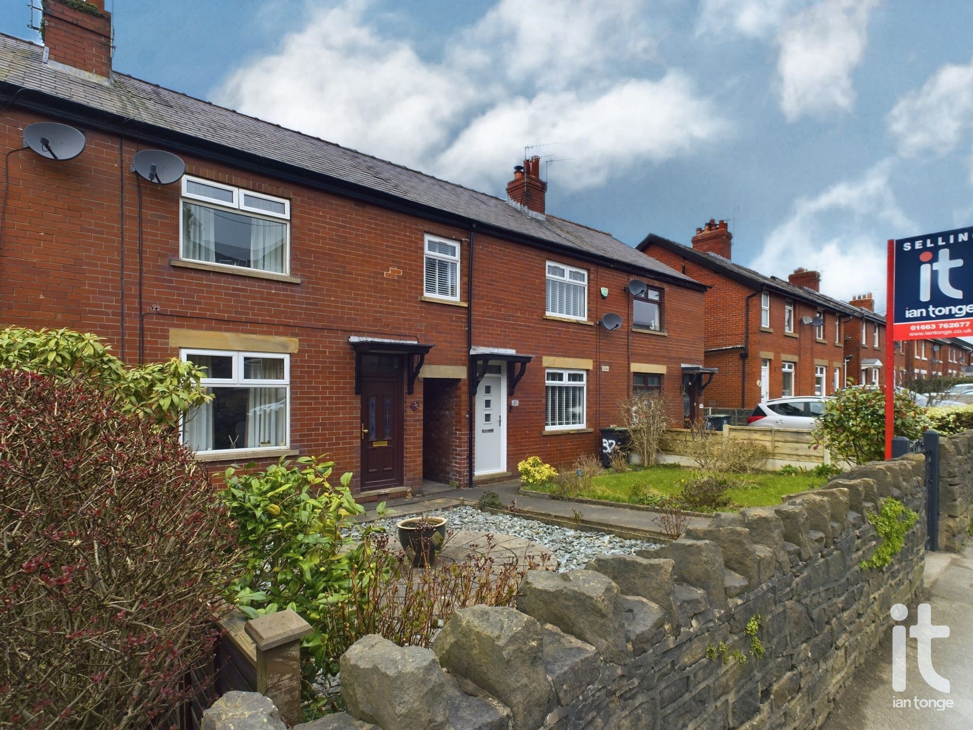 2 bedroom mid terraced house For Sale in High Peak - Photograph 1.