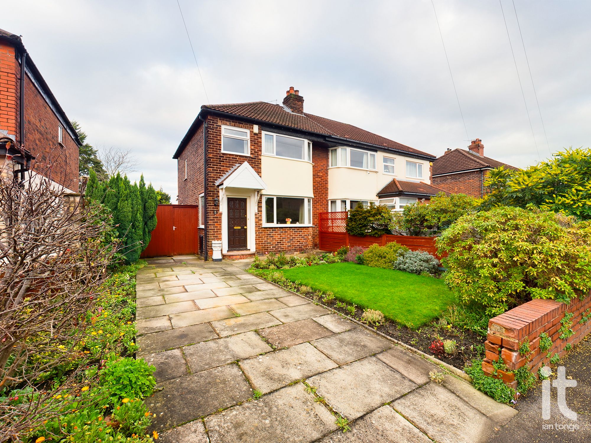 Beauvale Avenue, Offerton, Stockport, SK2 - 3 bedroom semi-detached ...