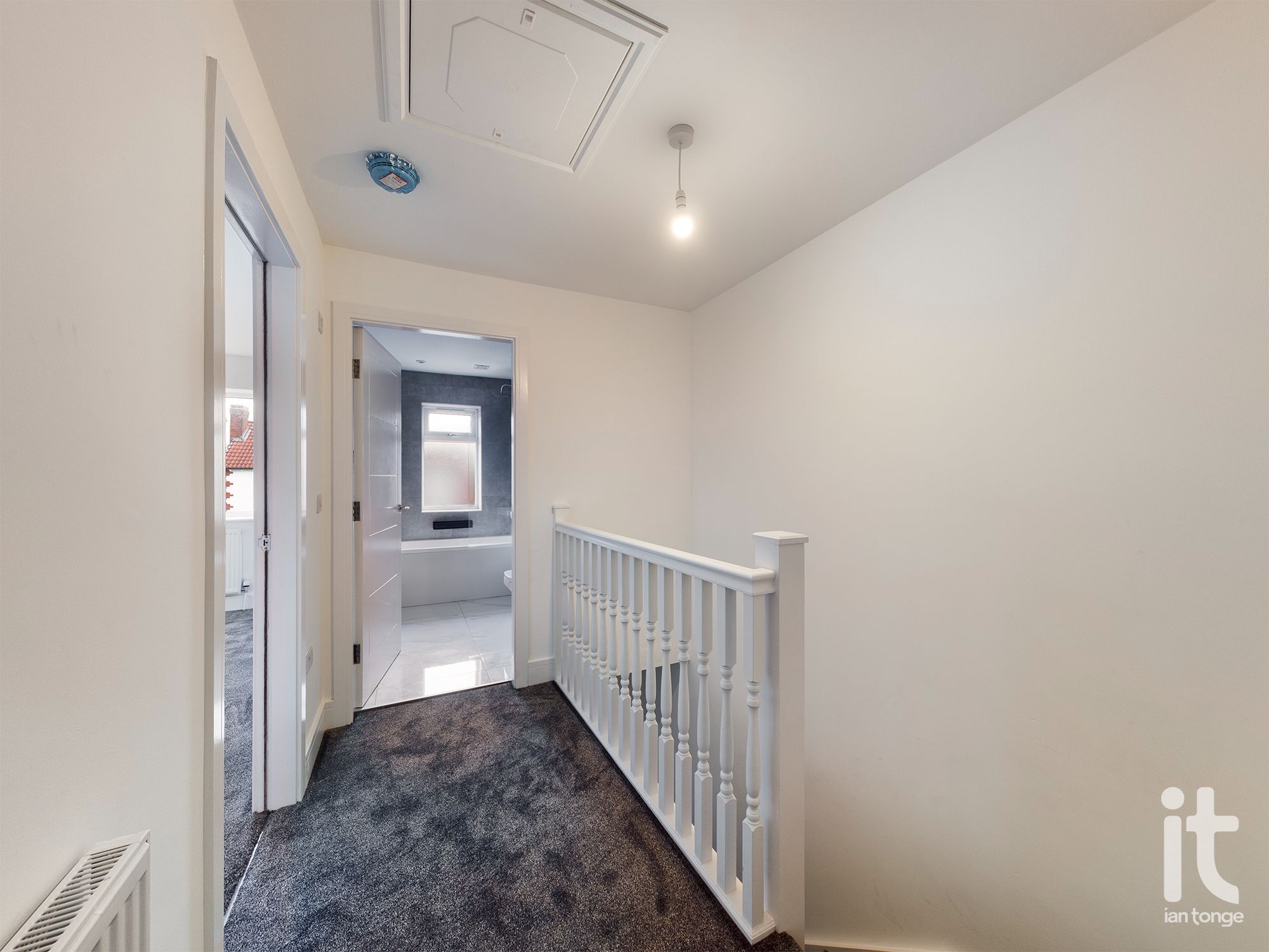 3 bedroom mews house Under Offer in Stockport - Photograph 10.