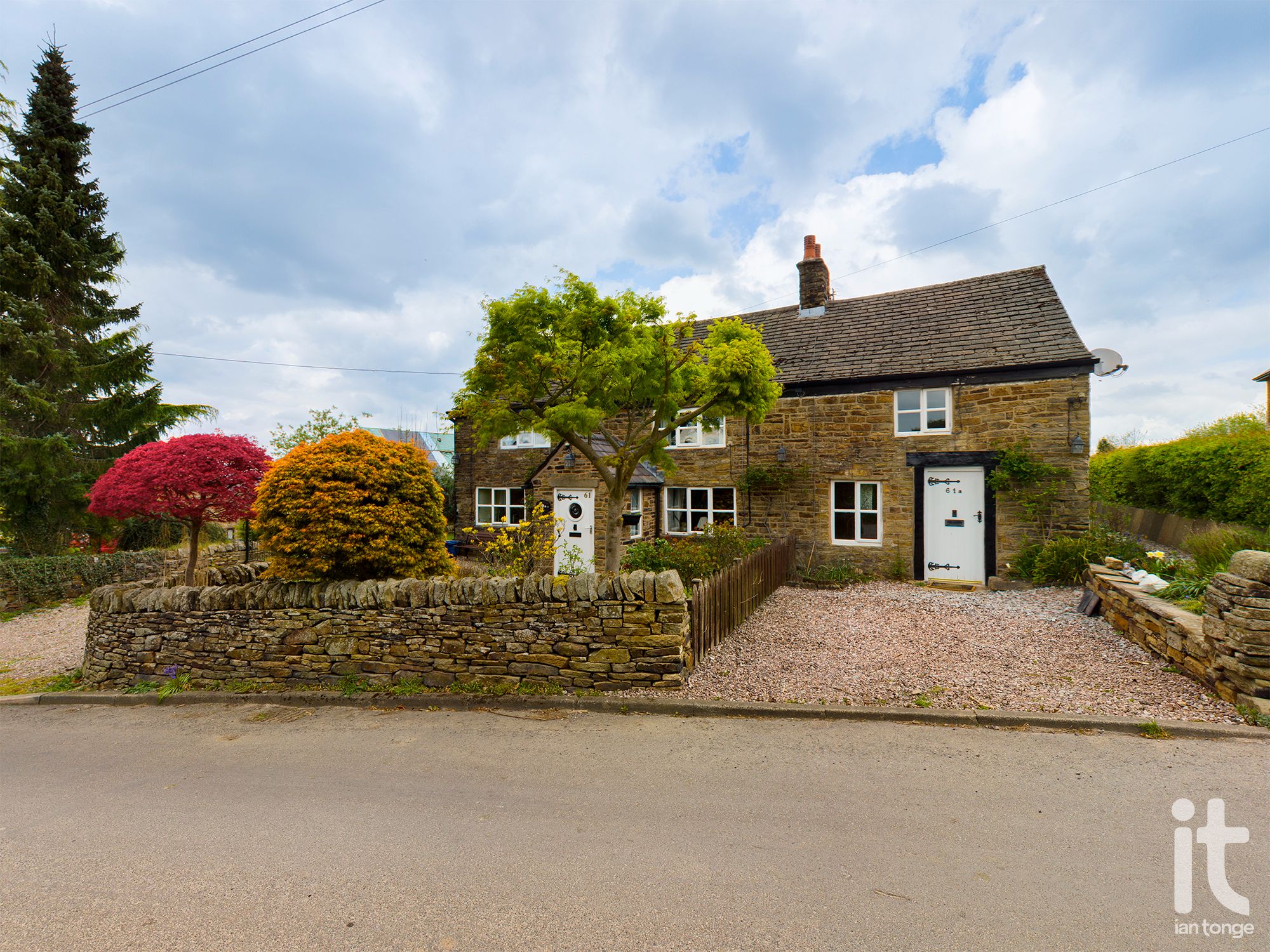 1 bedroom cottage house Sold in Stockport - Photograph 4.
