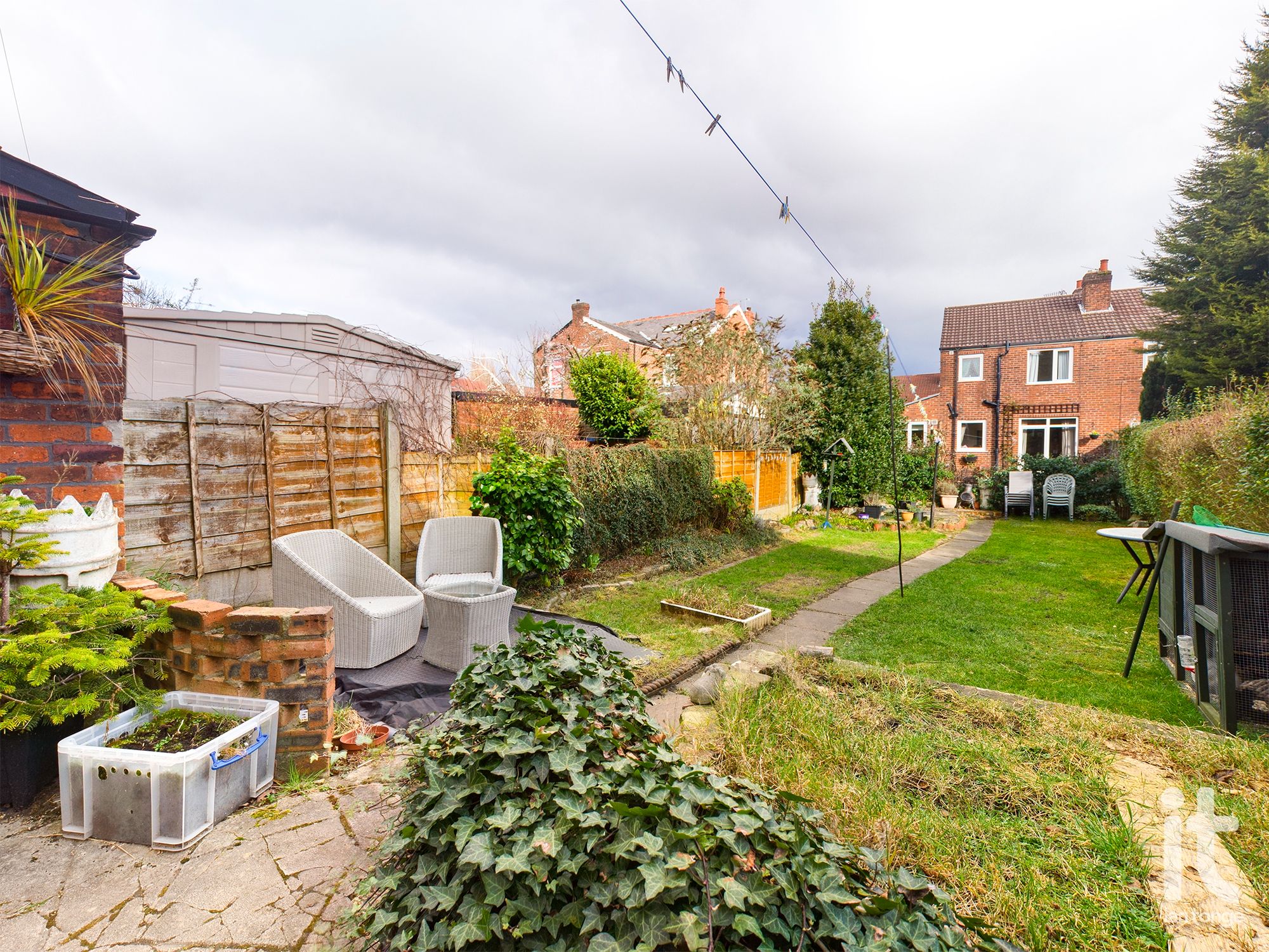 5 bedroom semi-detached house Sold in Stockport - Photograph 2.