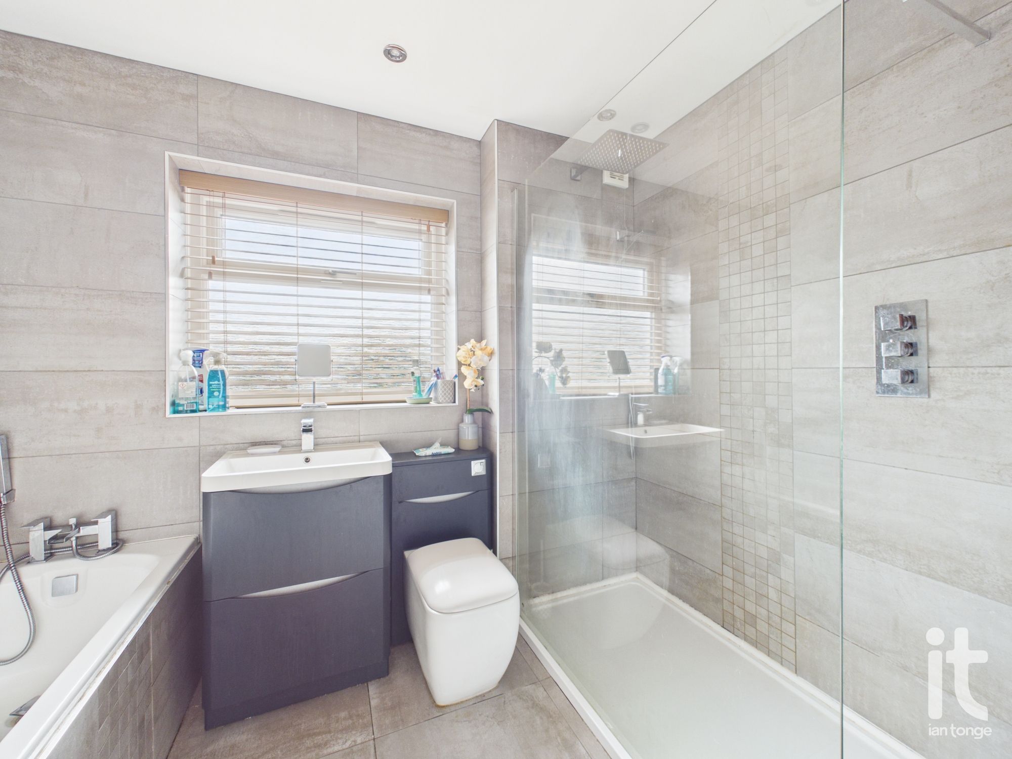 3 bedroom link detached house For Sale in Stockport - Photograph 2.