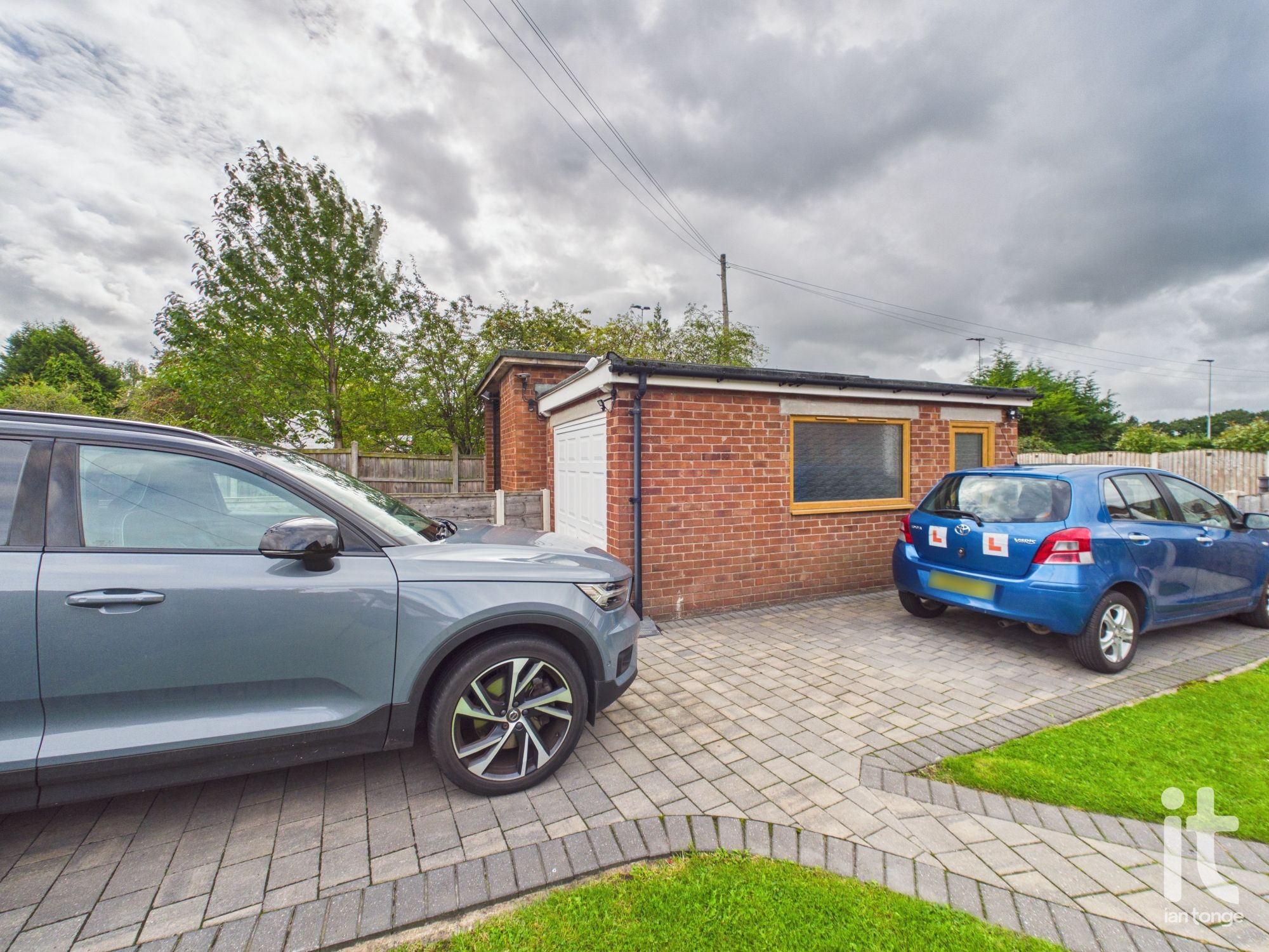 3 bedroom link detached house For Sale in Stockport - Photograph 21.