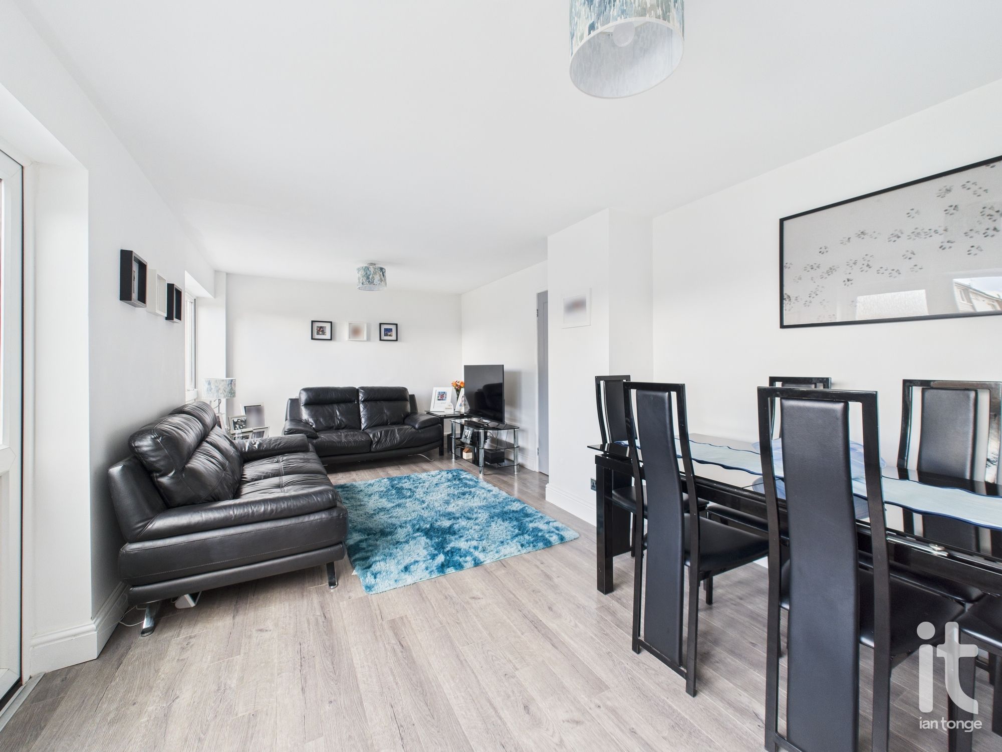 3 bedroom mews house SSTC in Stockport - Photograph 11.