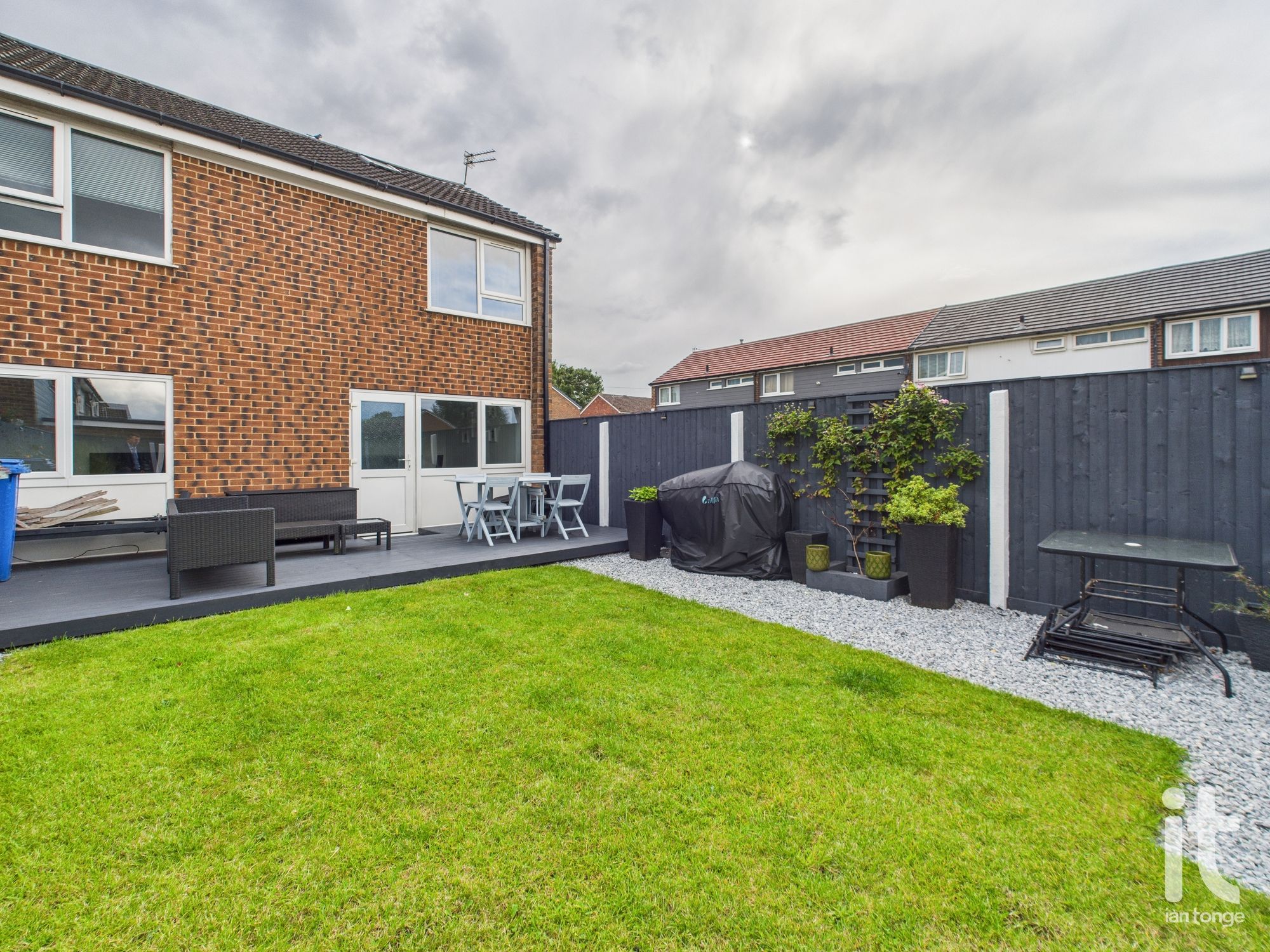 3 bedroom mews house SSTC in Stockport - Photograph 22.