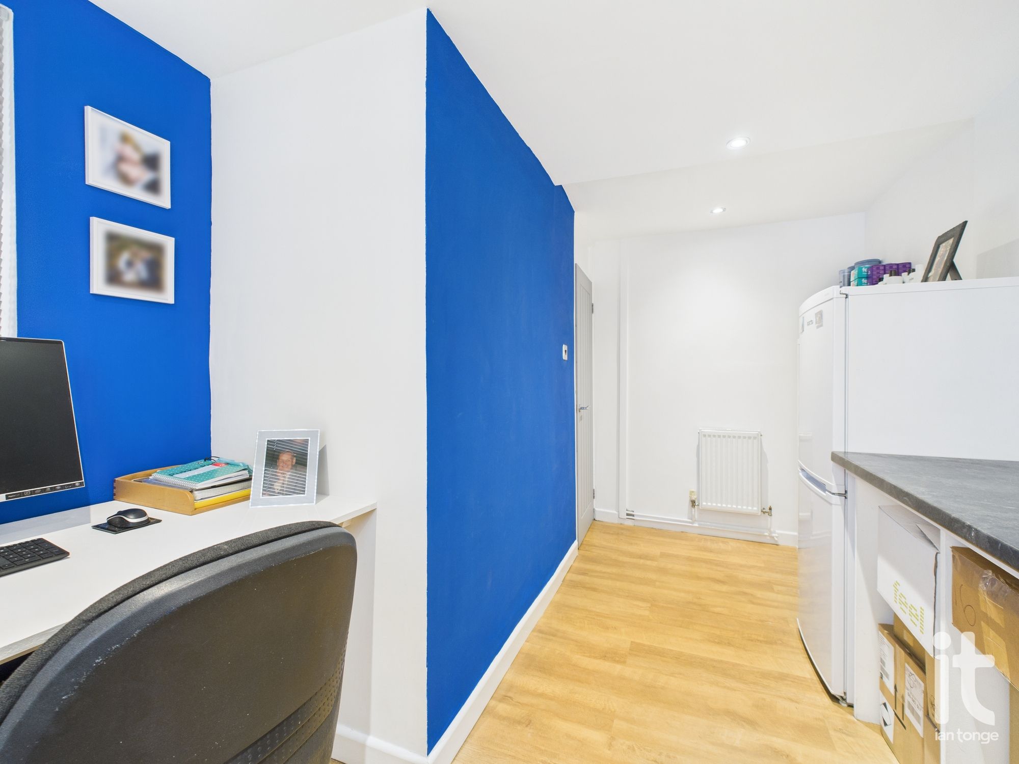 3 bedroom mews house SSTC in Stockport - Photograph 7.