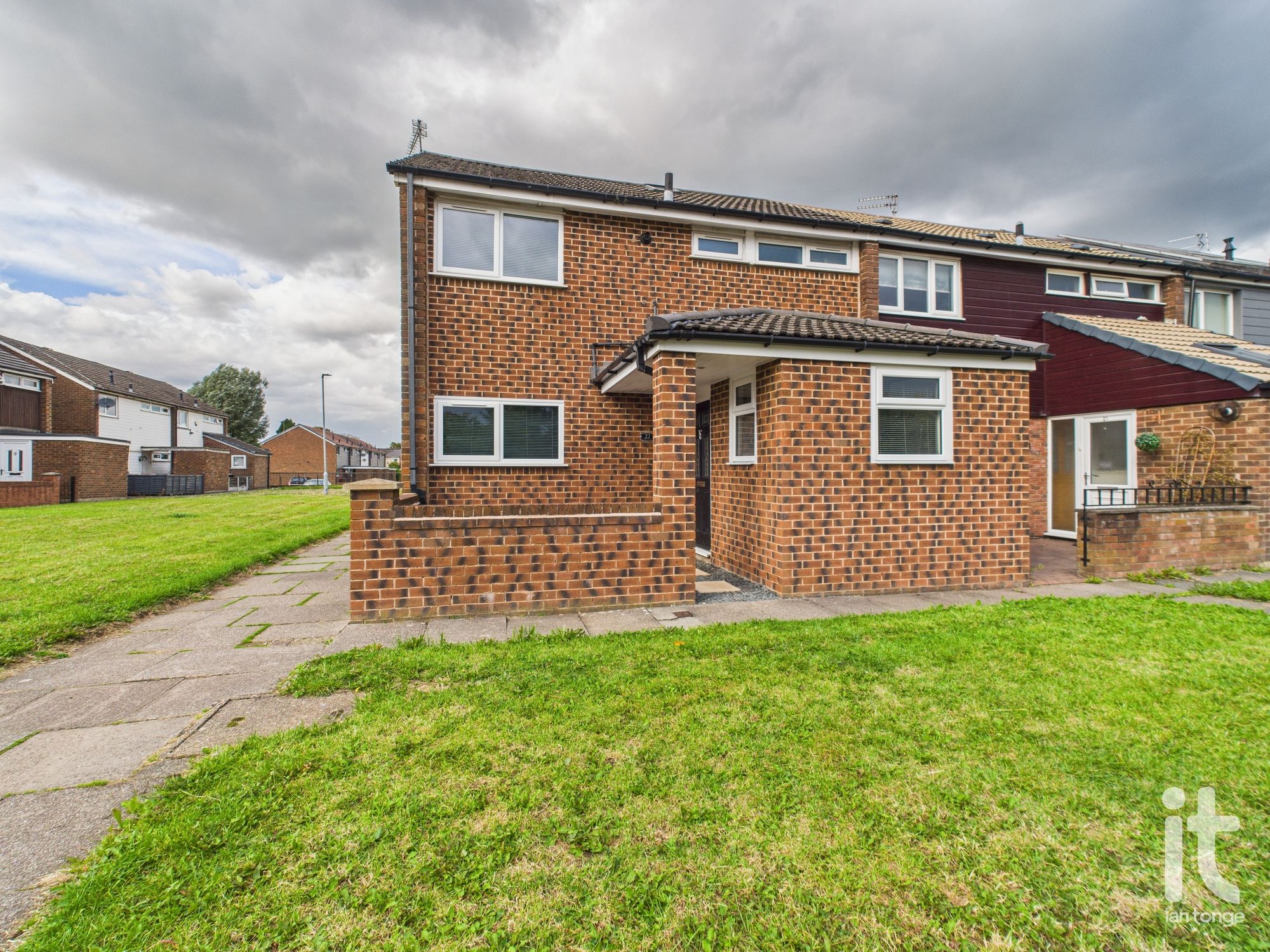 3 bedroom mews house SSTC in Stockport - Photograph 1.