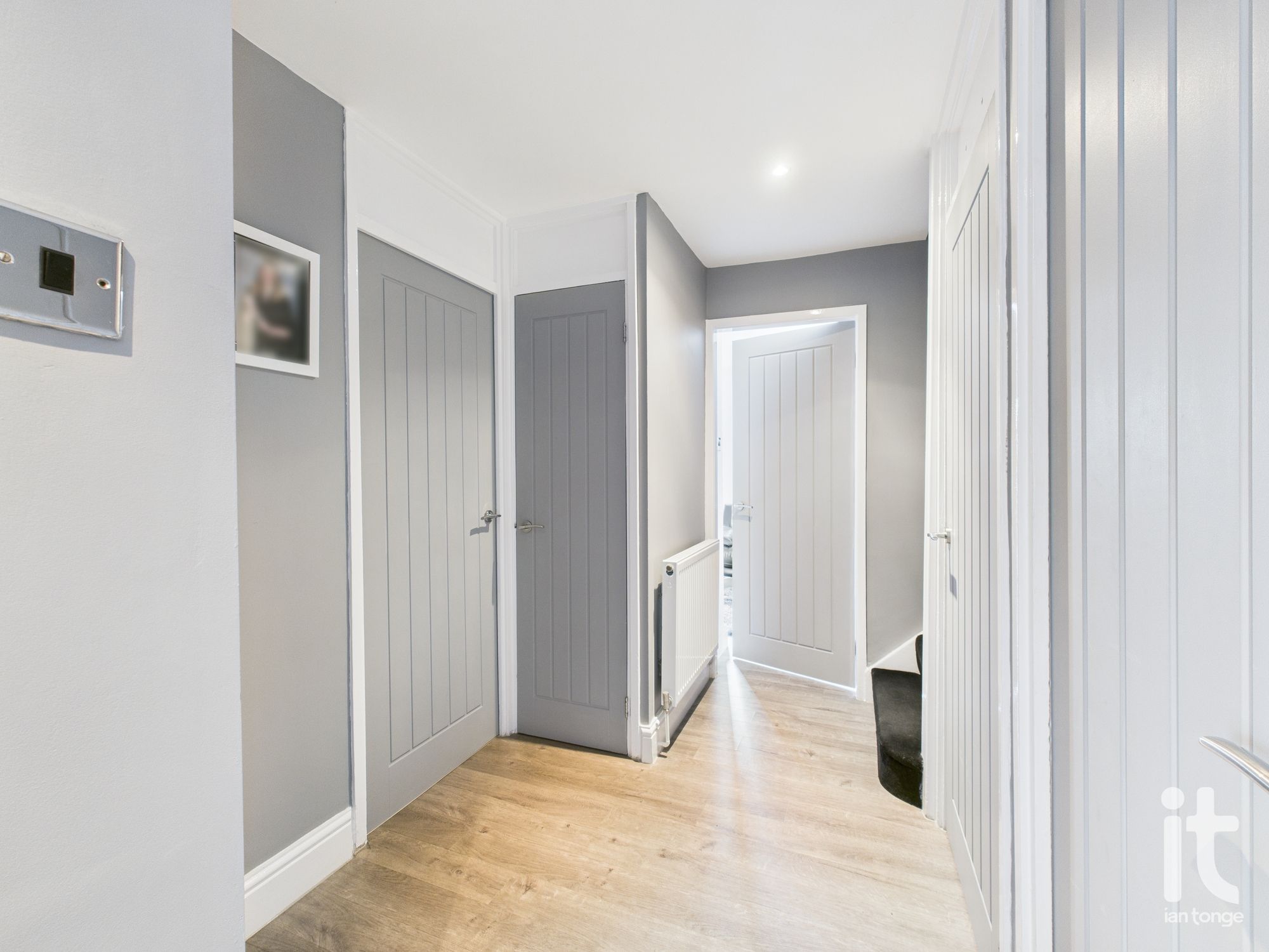 3 bedroom mews house SSTC in Stockport - Photograph 5.