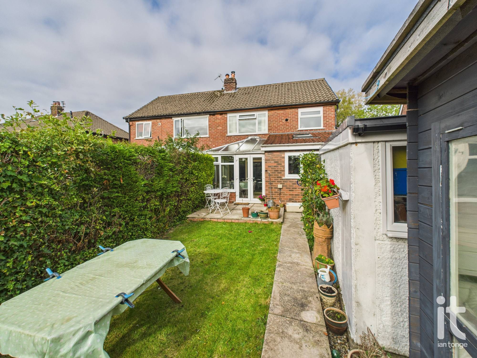 3 bedroom semi-detached house Sold in Stockport - Photograph 18.