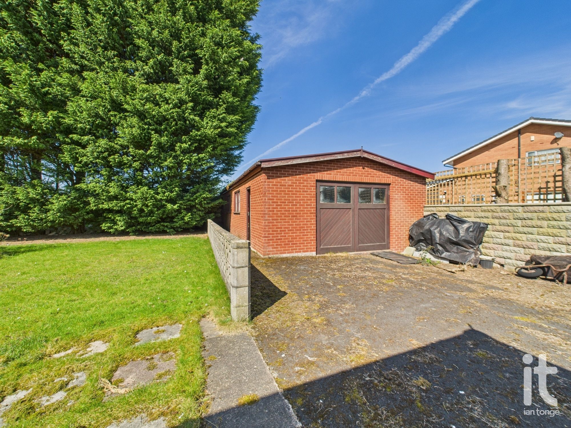 3 bedroom detached bungalow Under Offer in Stockport - Photograph 24.