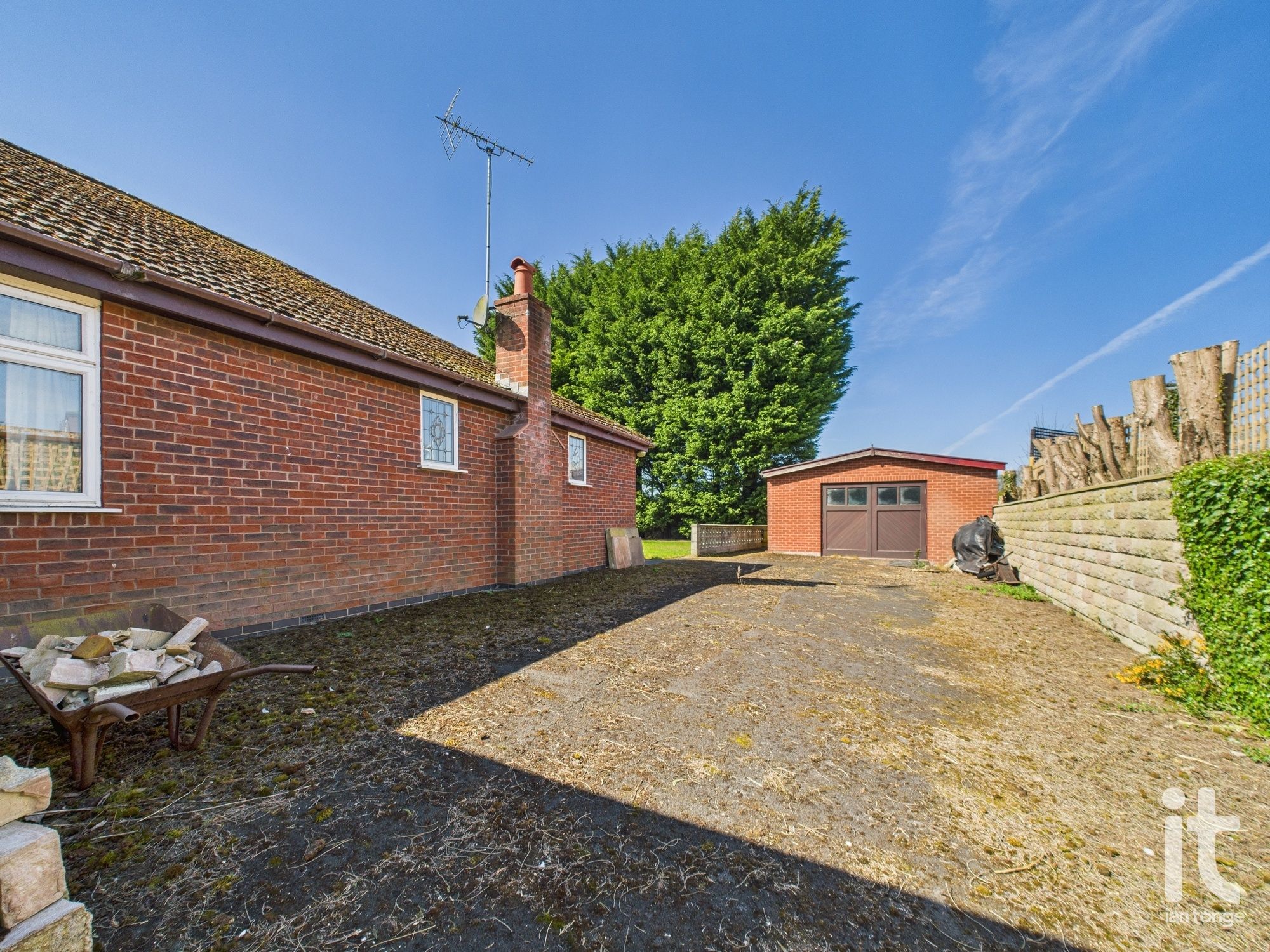 3 bedroom detached bungalow Under Offer in Stockport - Photograph 28.