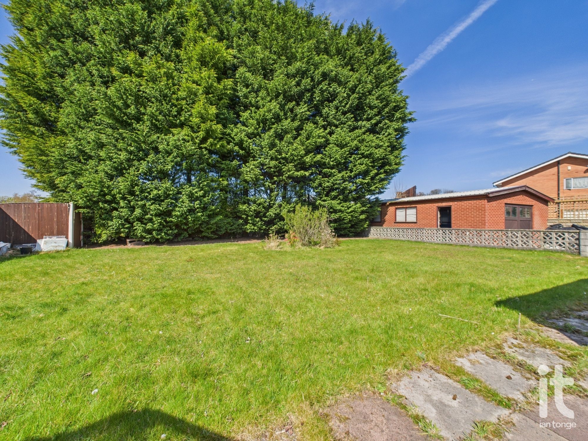 3 bedroom detached bungalow Under Offer in Stockport - Photograph 22.
