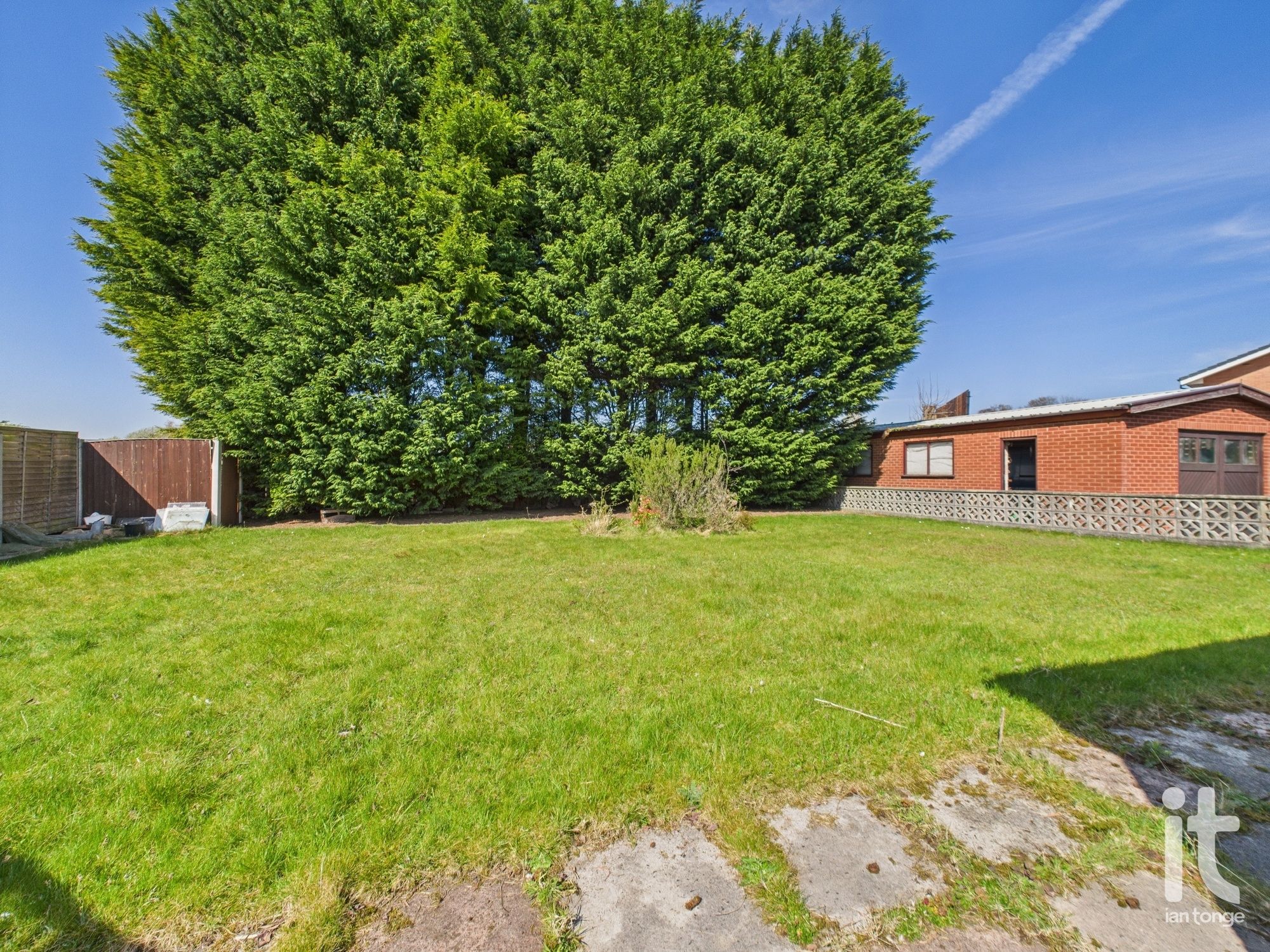3 bedroom detached bungalow Under Offer in Stockport - Photograph 23.