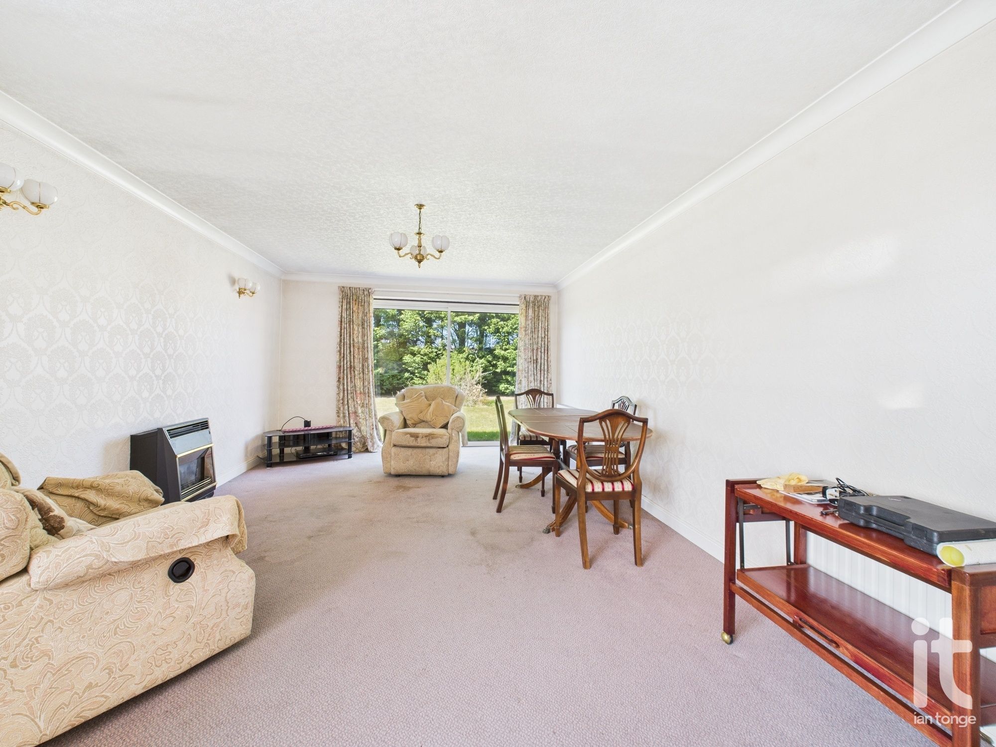 3 bedroom detached bungalow Under Offer in Stockport - Photograph 16.