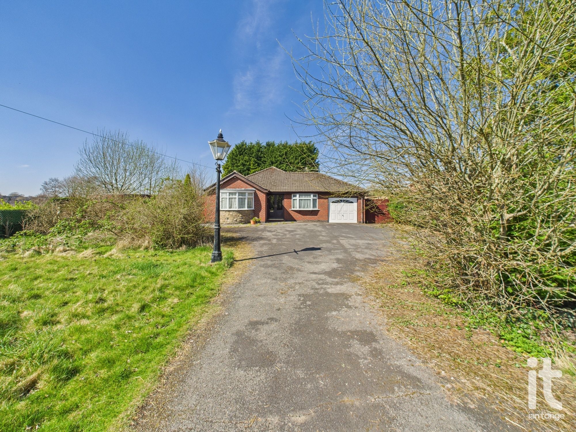3 bedroom detached bungalow Under Offer in Stockport - Photograph 32.