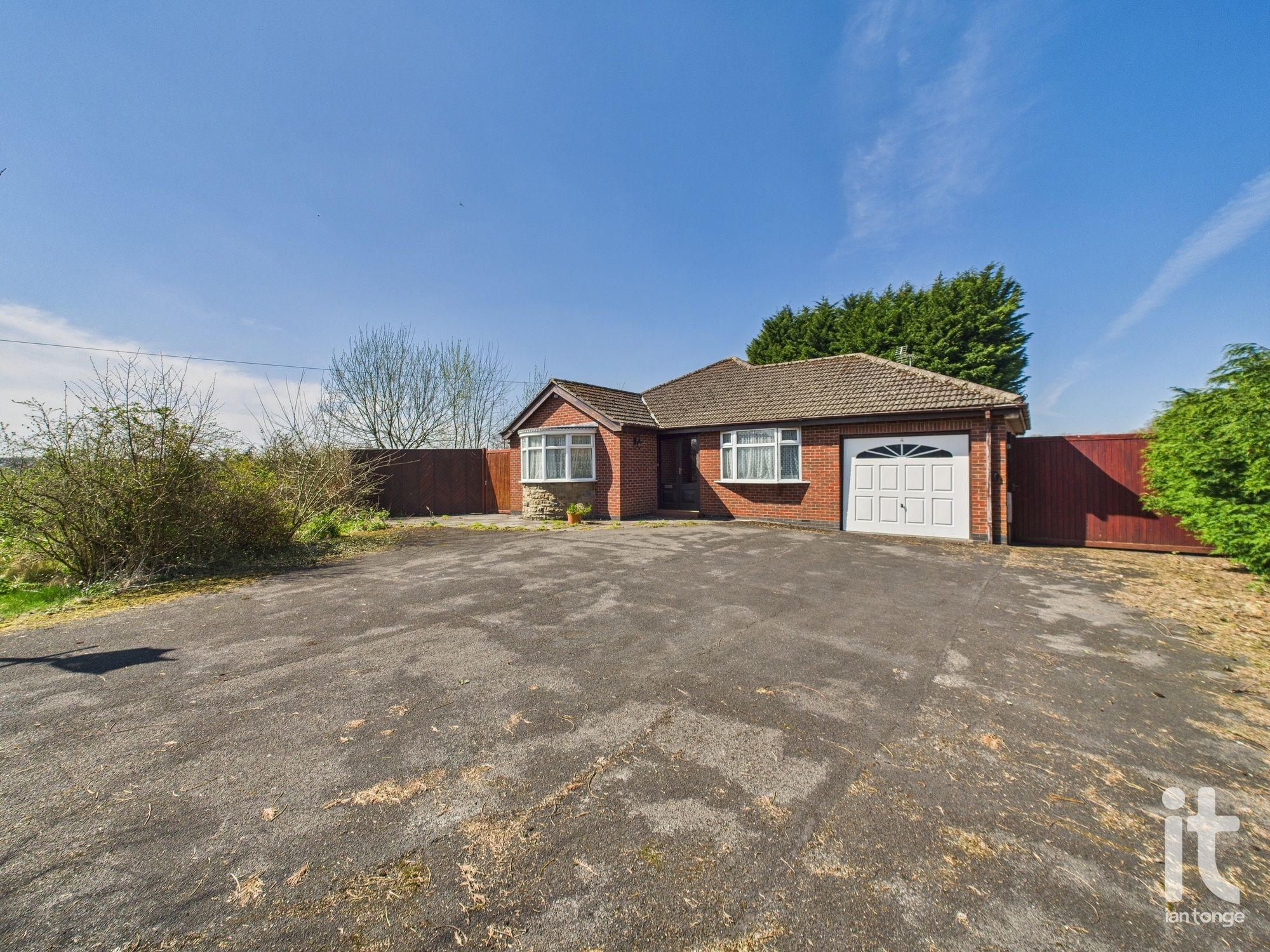 3 bedroom detached bungalow Under Offer in Stockport - Photograph 35.