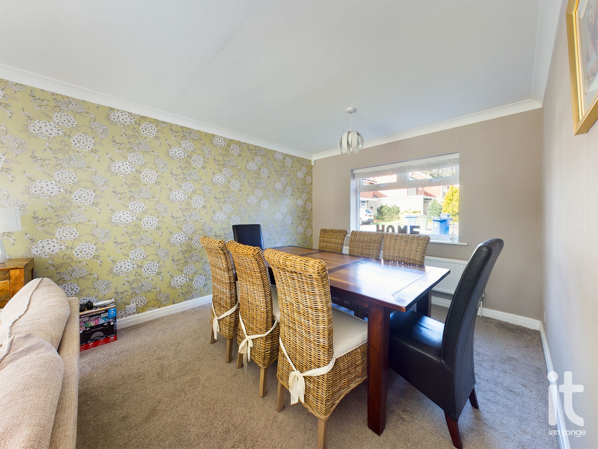4 bedroom link detached house Sold in Stockport - Photograph 15.