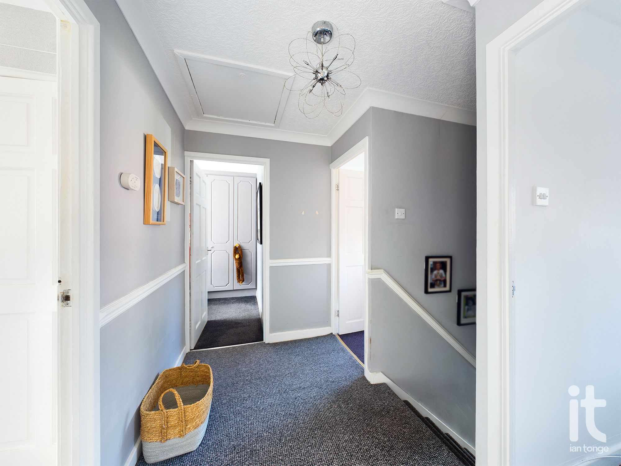 4 bedroom link detached house Sold in Stockport - Photograph 20.