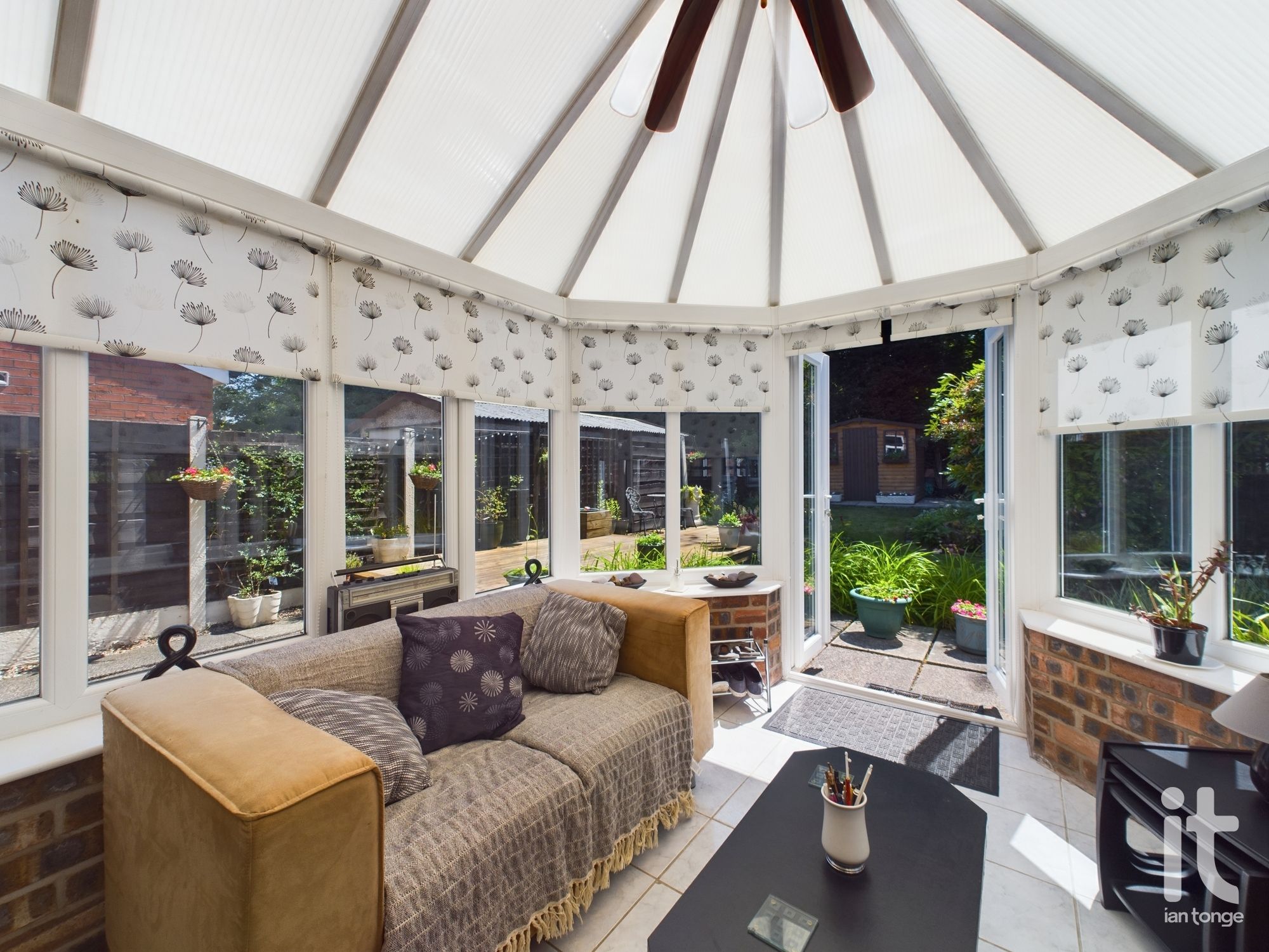 3 bedroom semi-detached house SSTC in Stockport - Photograph 11.