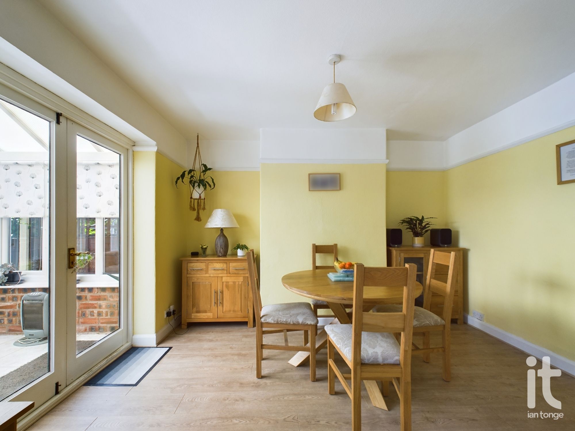 3 bedroom semi-detached house SSTC in Stockport - Photograph 9.