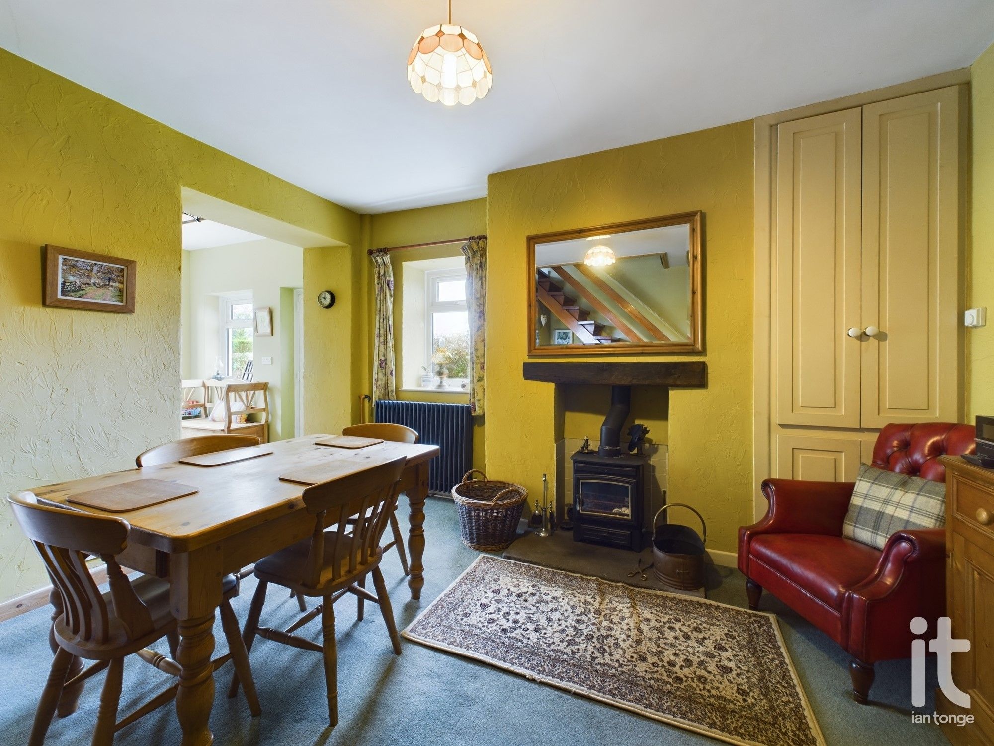 3 bedroom end terraced house Under Offer in High Peak - Photograph 9.