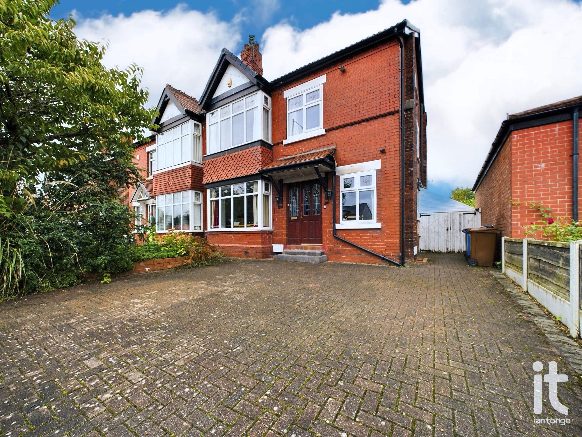 4 bedroom semi-detached house Sold in Stockport - Photograph 1.