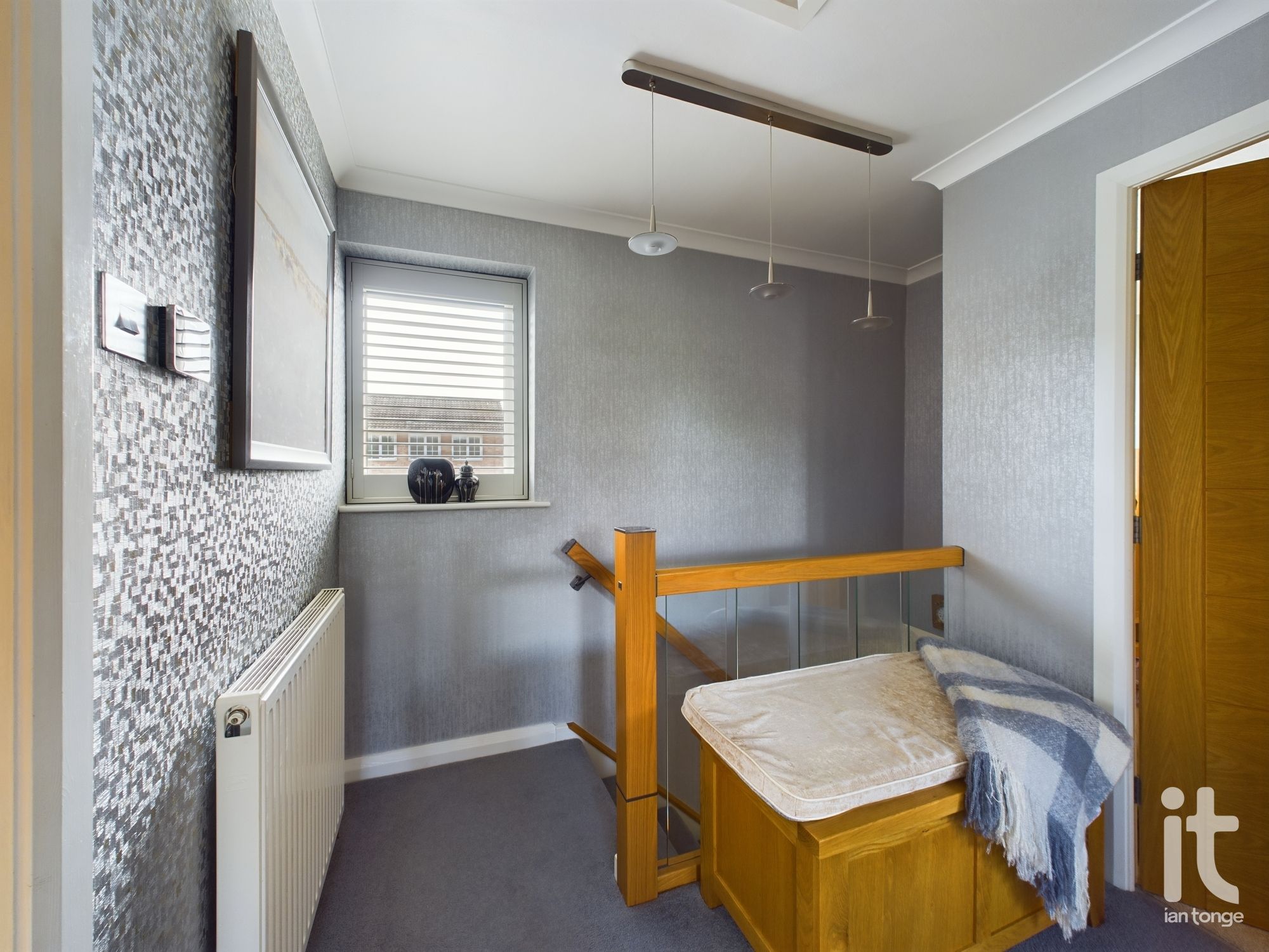 3 bedroom link detached house Sold in Stockport - Photograph 11.