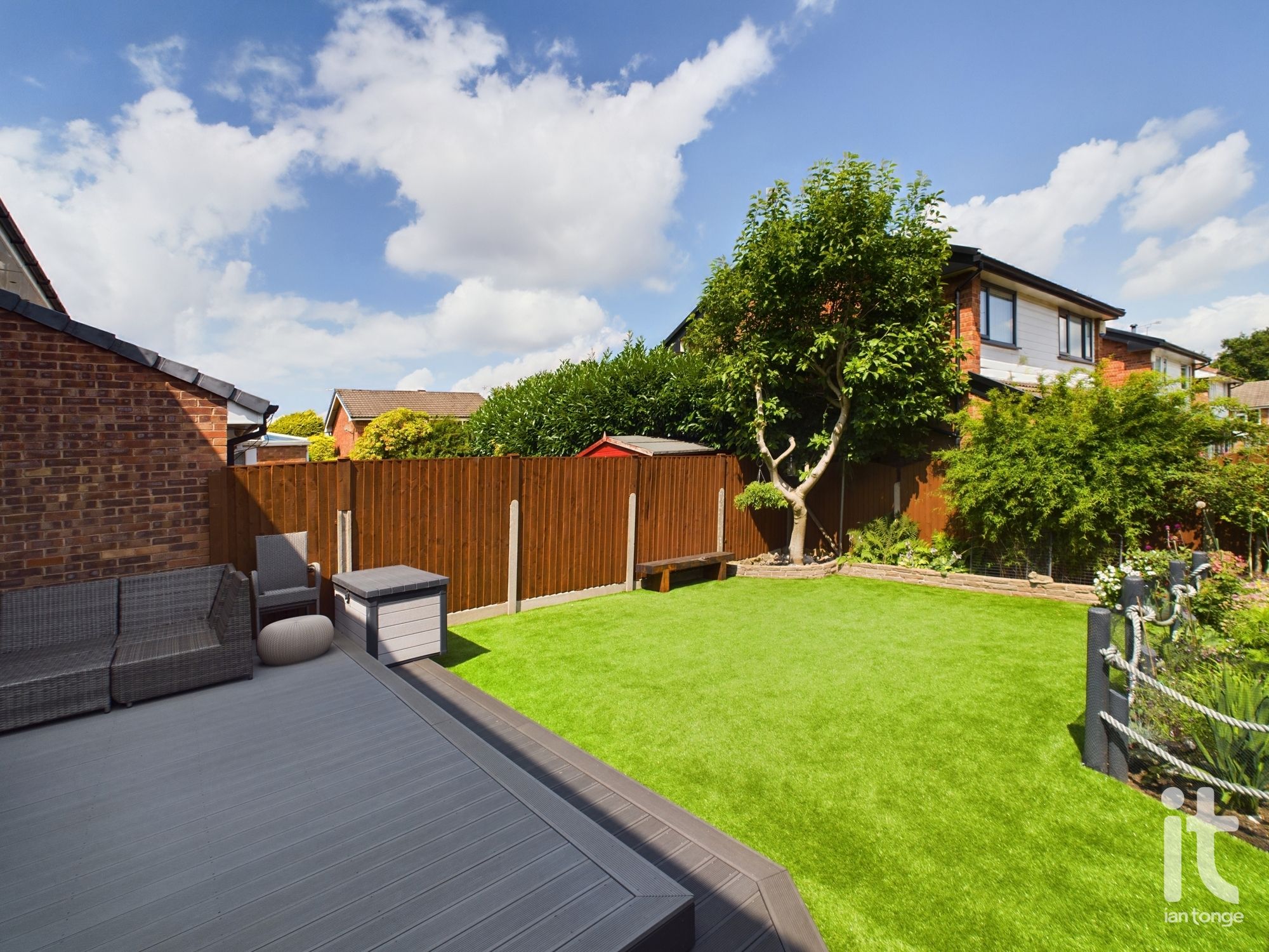 3 bedroom link detached house Sold in Stockport - Photograph 20.