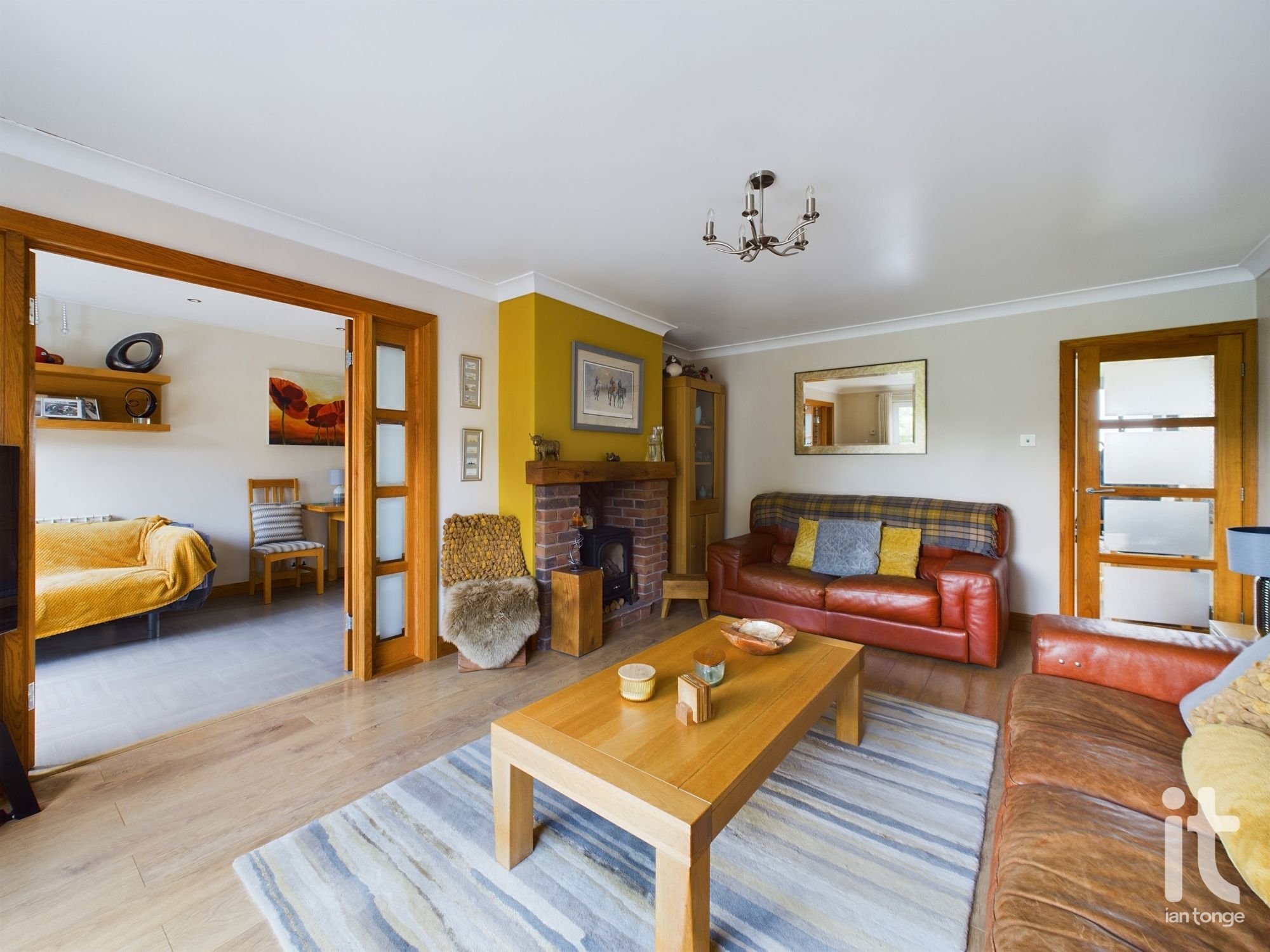 3 bedroom link detached house Sold in Stockport - Photograph 8.