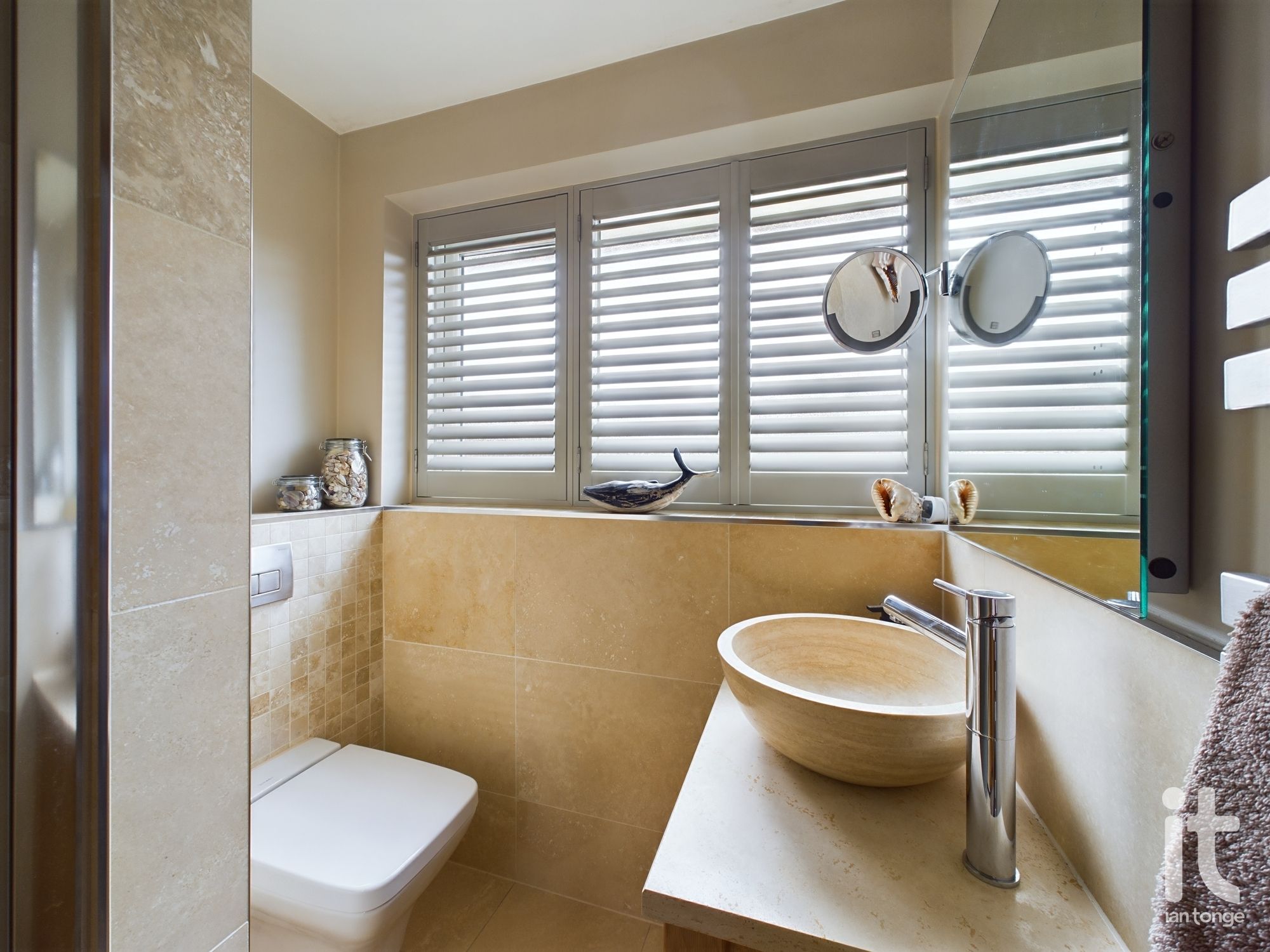 3 bedroom link detached house Sold in Stockport - Photograph 18.