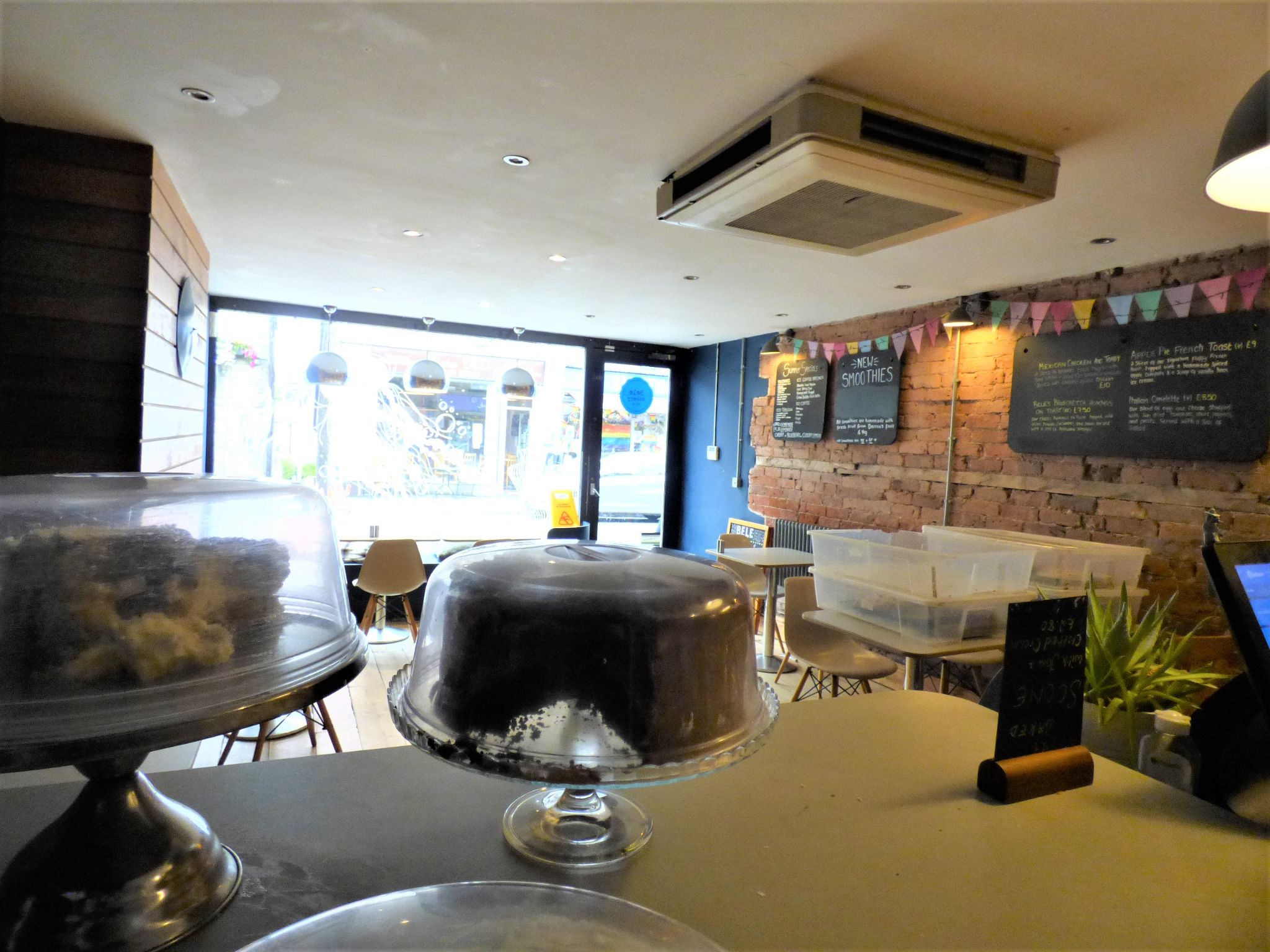 Café Under Offer in High Peak - Photograph 2.