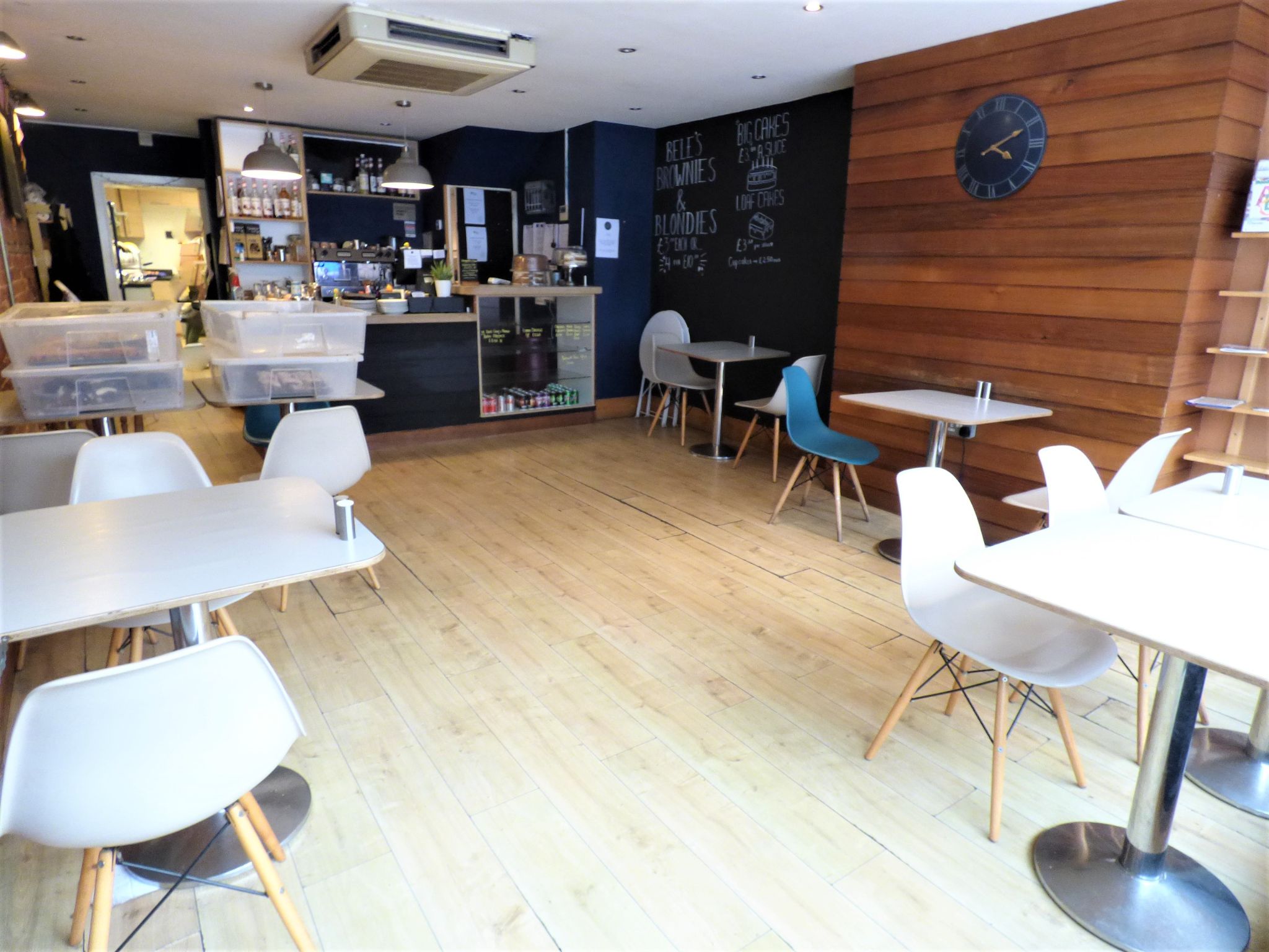 Café Under Offer in High Peak - Photograph 3.