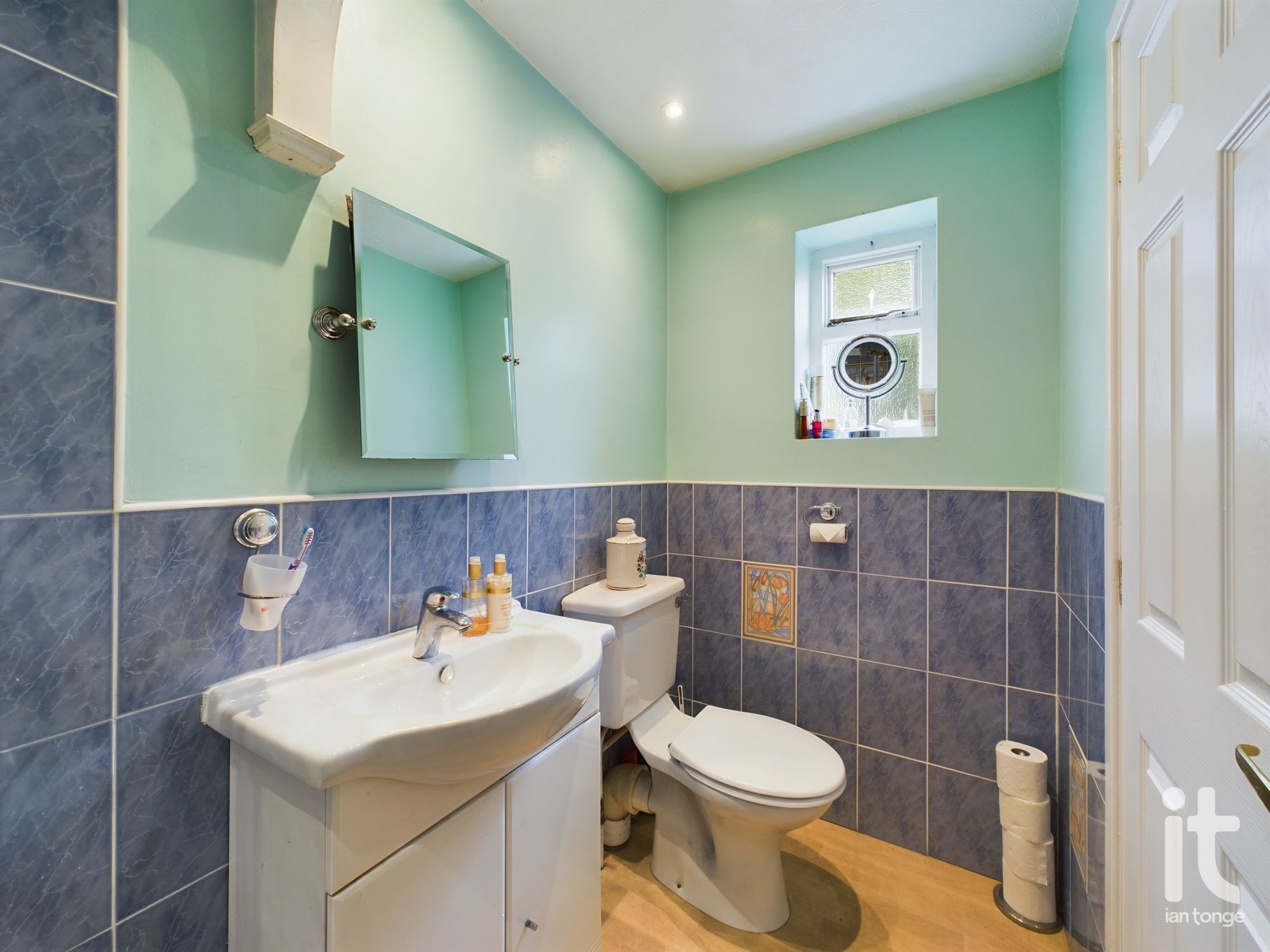 2 bedroom end terraced house SSTC in Stockport - Photograph 9.