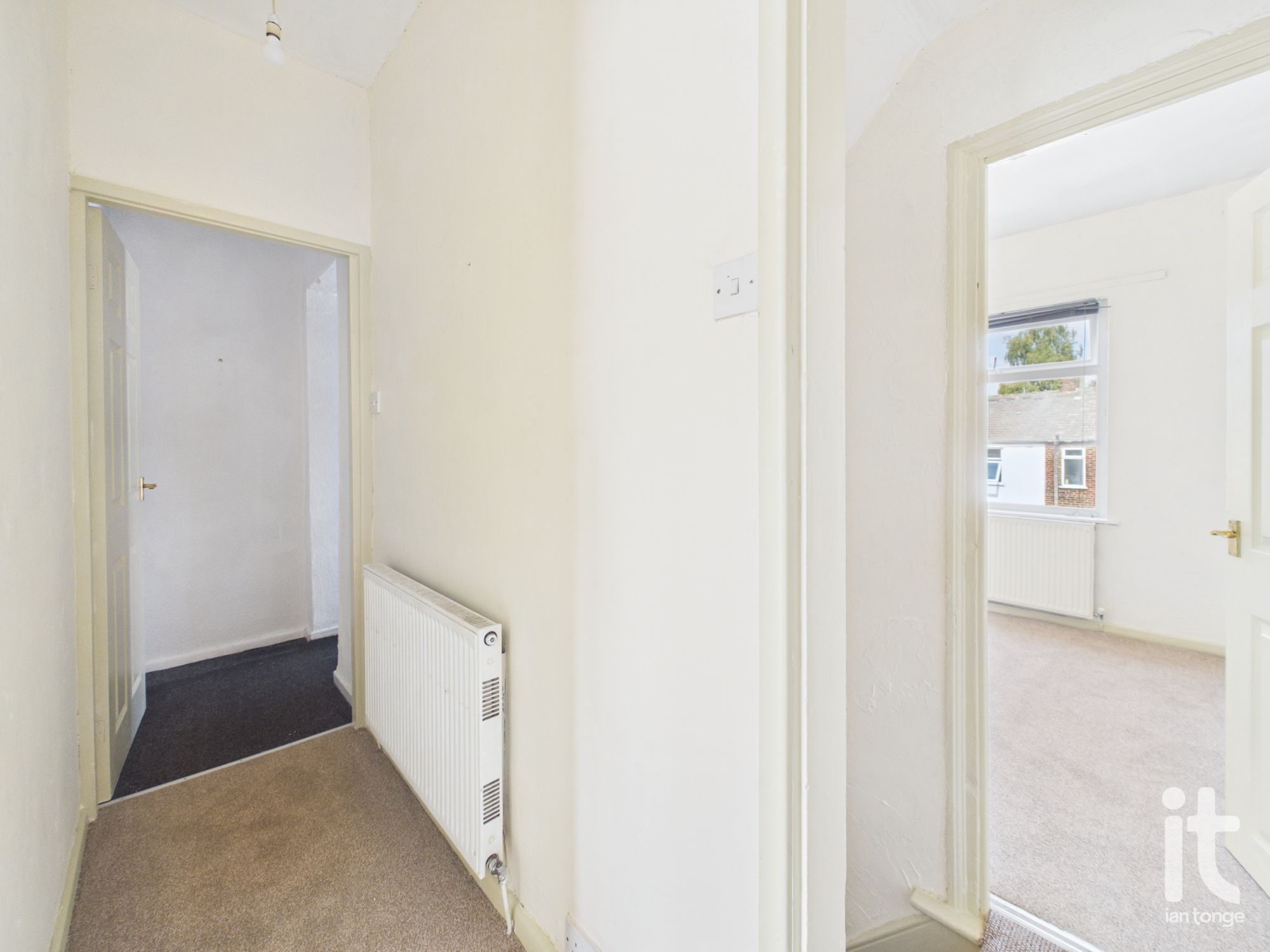 2 bedroom end terraced house For Sale in Stockport - Photograph 6.