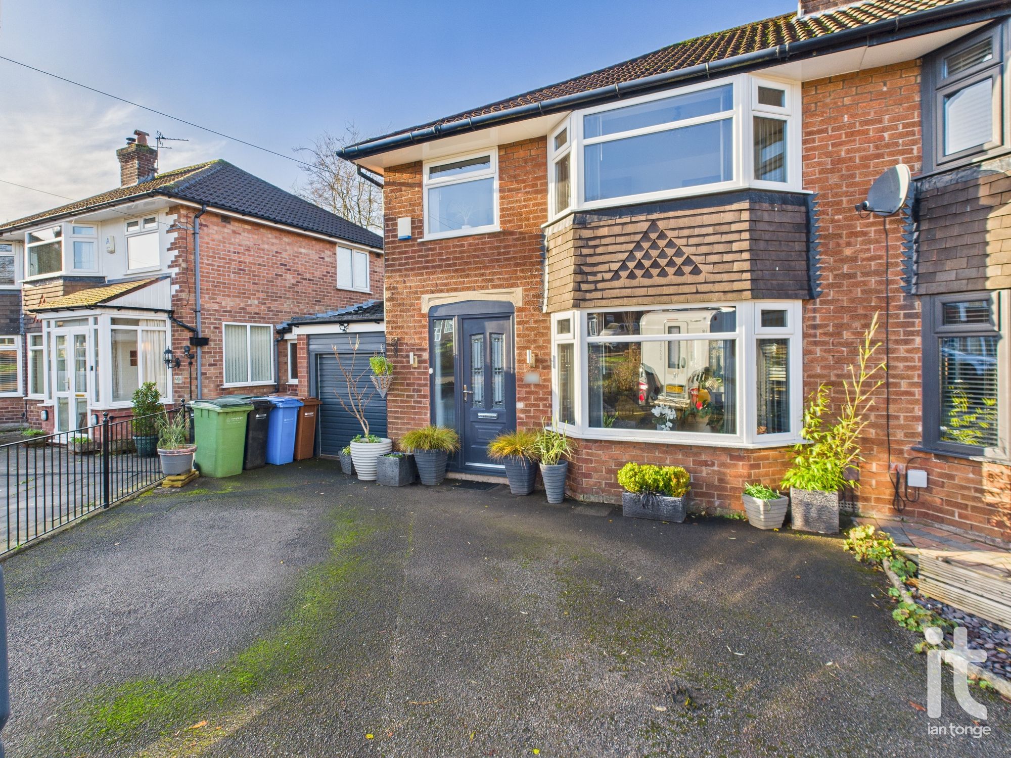 3 bedroom semi-detached house Sold in Stockport - Photograph 1.