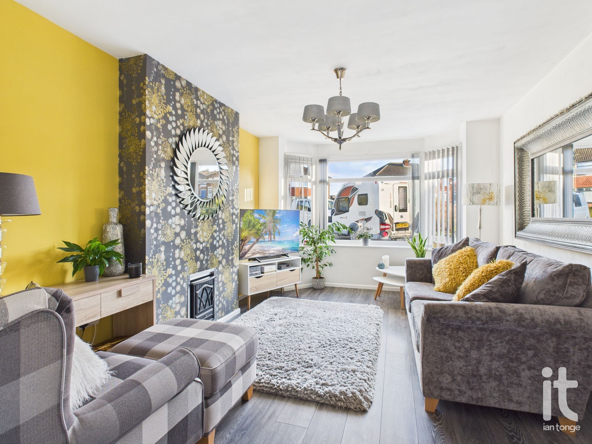 3 bedroom semi-detached house Sold in Stockport - Photograph 2.