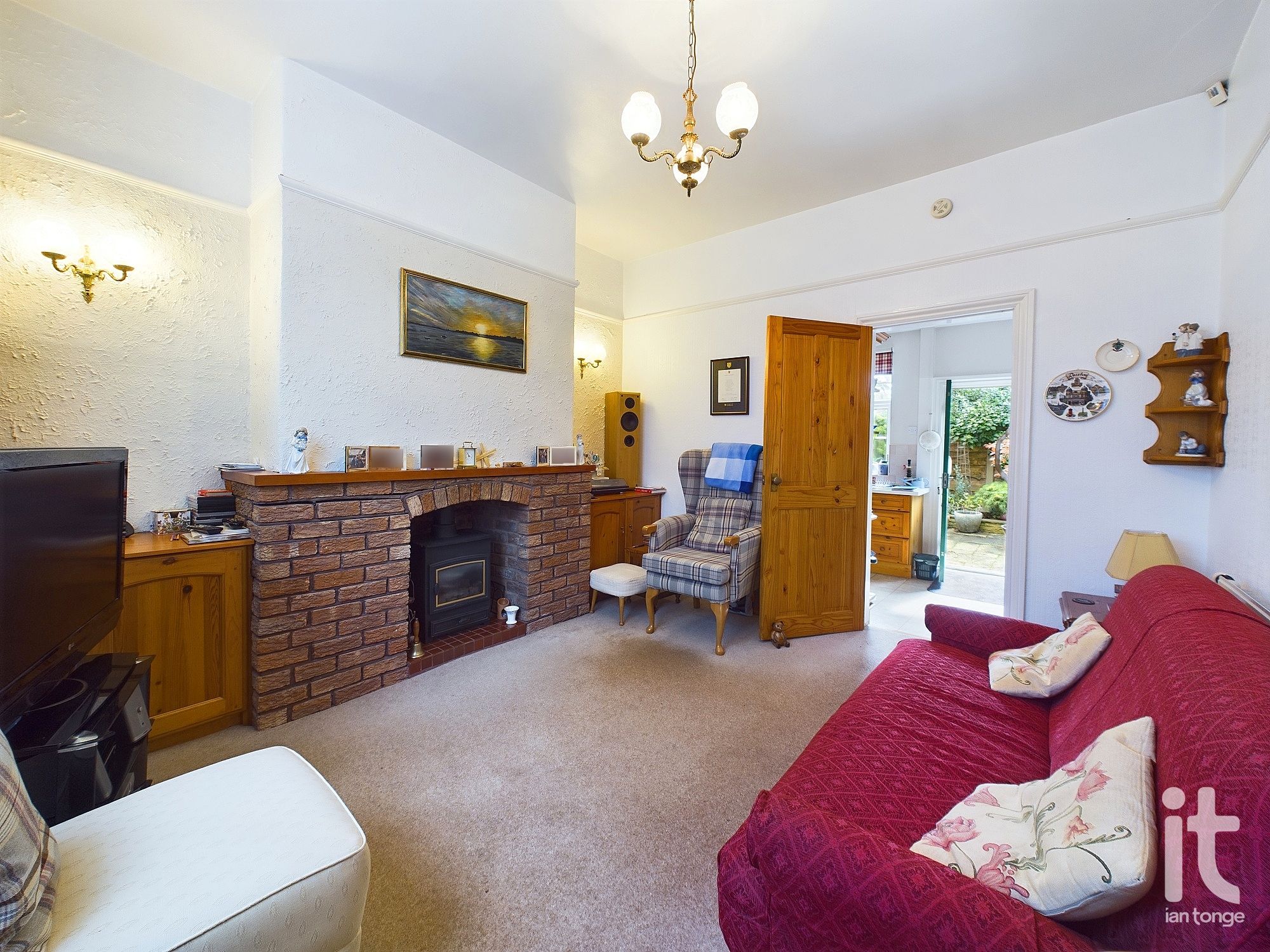 3 bedroom semi-detached house SSTC in Stockport - Photograph 11.
