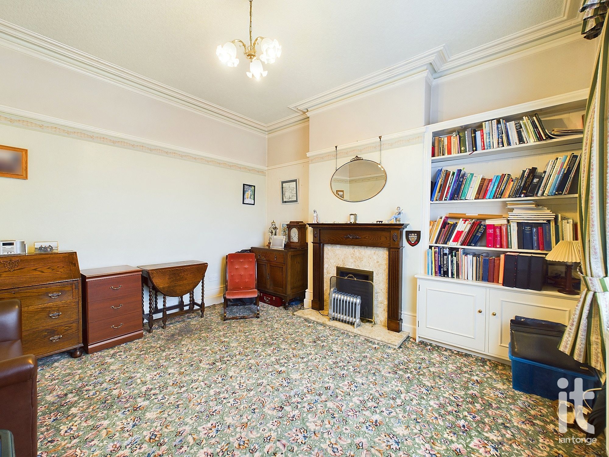 3 bedroom semi-detached house SSTC in Stockport - Photograph 8.