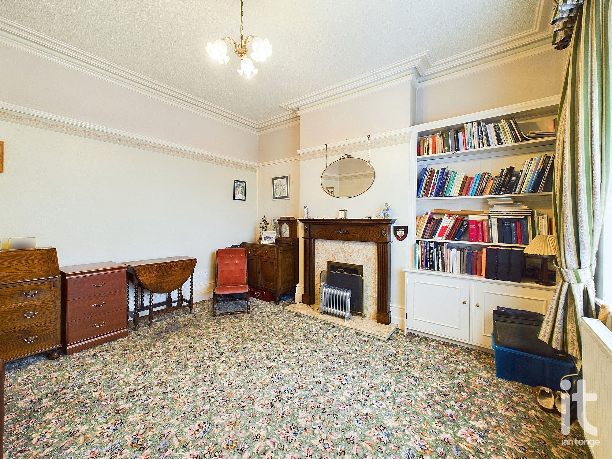 3 bedroom semi-detached house SSTC in Stockport - Photograph 2.