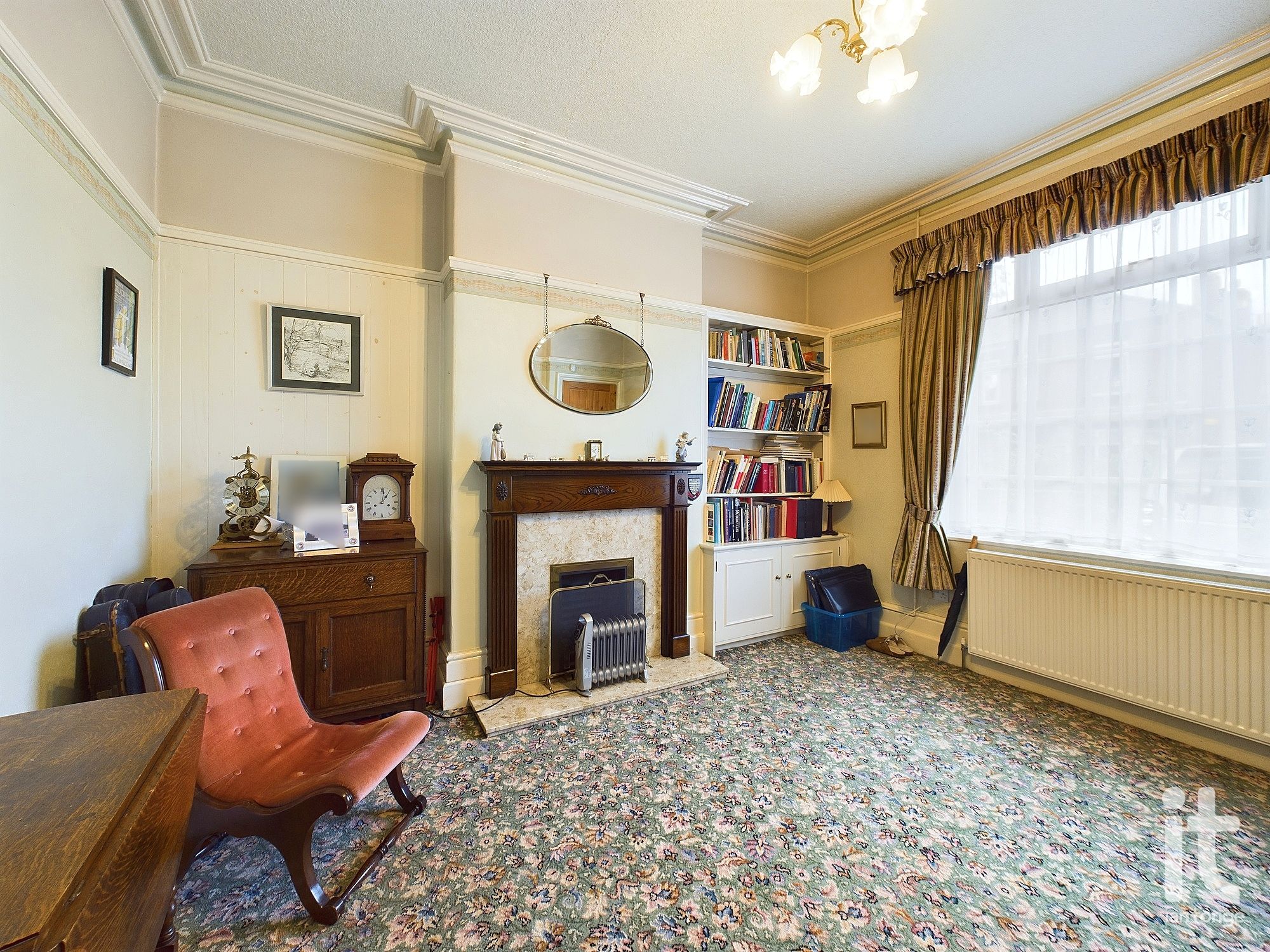 3 bedroom semi-detached house SSTC in Stockport - Photograph 9.