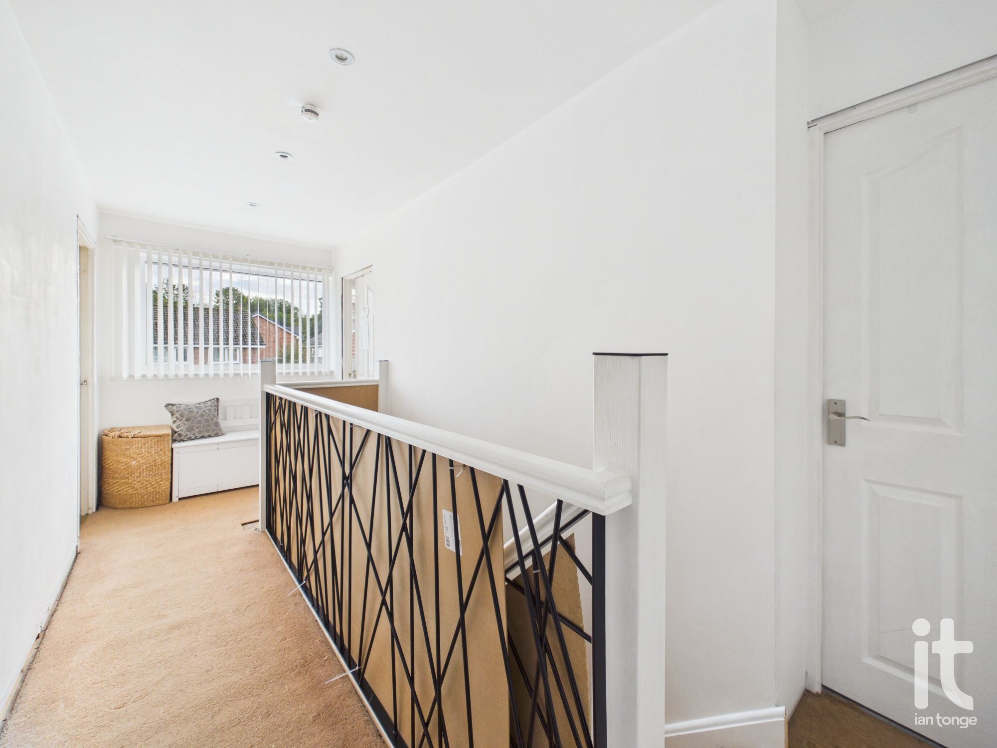 4 bedroom detached house For Sale in Stockport - Photograph 28.