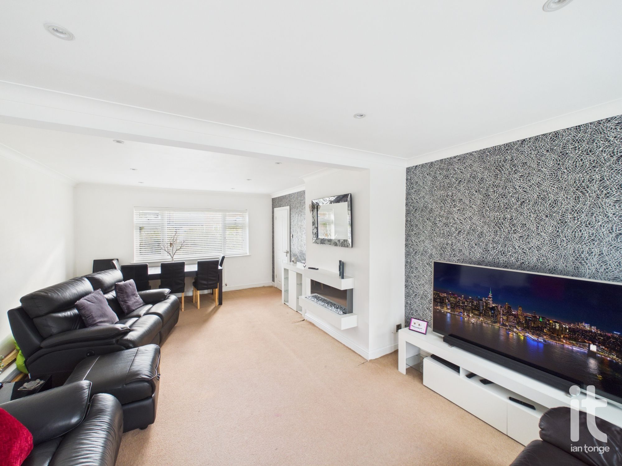 4 bedroom detached house For Sale in Stockport - Photograph 12.
