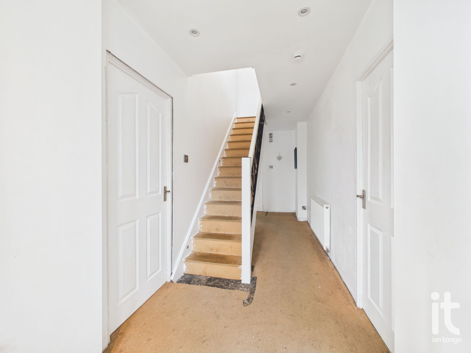 4 bedroom detached house For Sale in Stockport - Photograph 8.