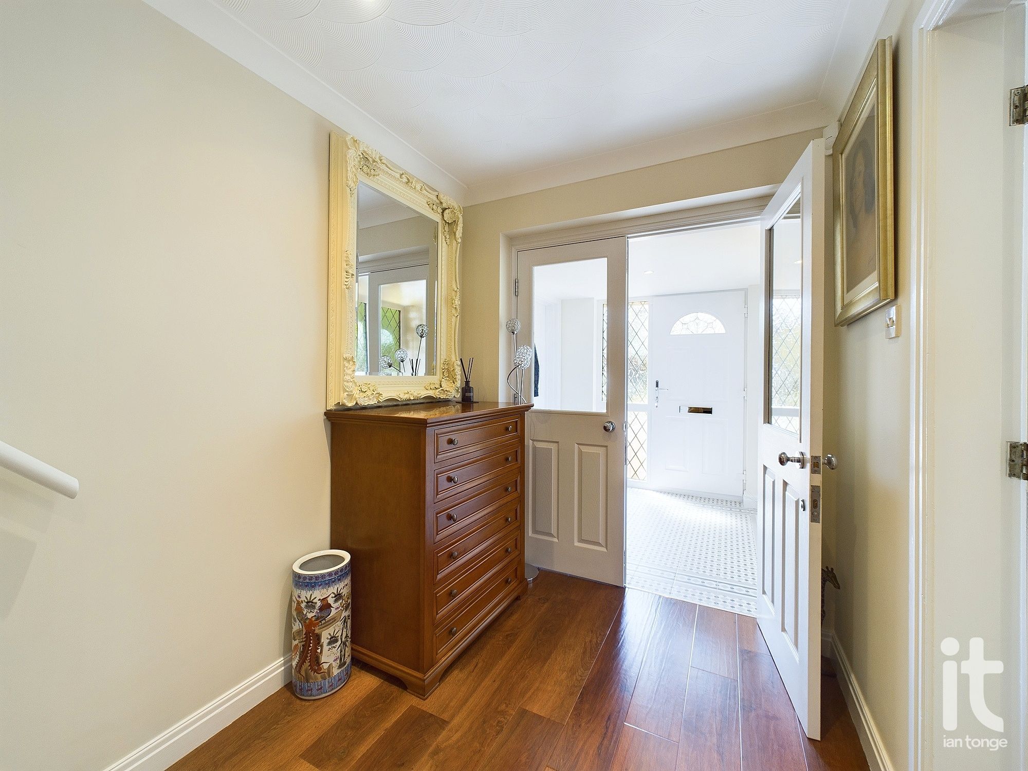 5 bedroom detached house Sold in Stockport - Photograph 22.